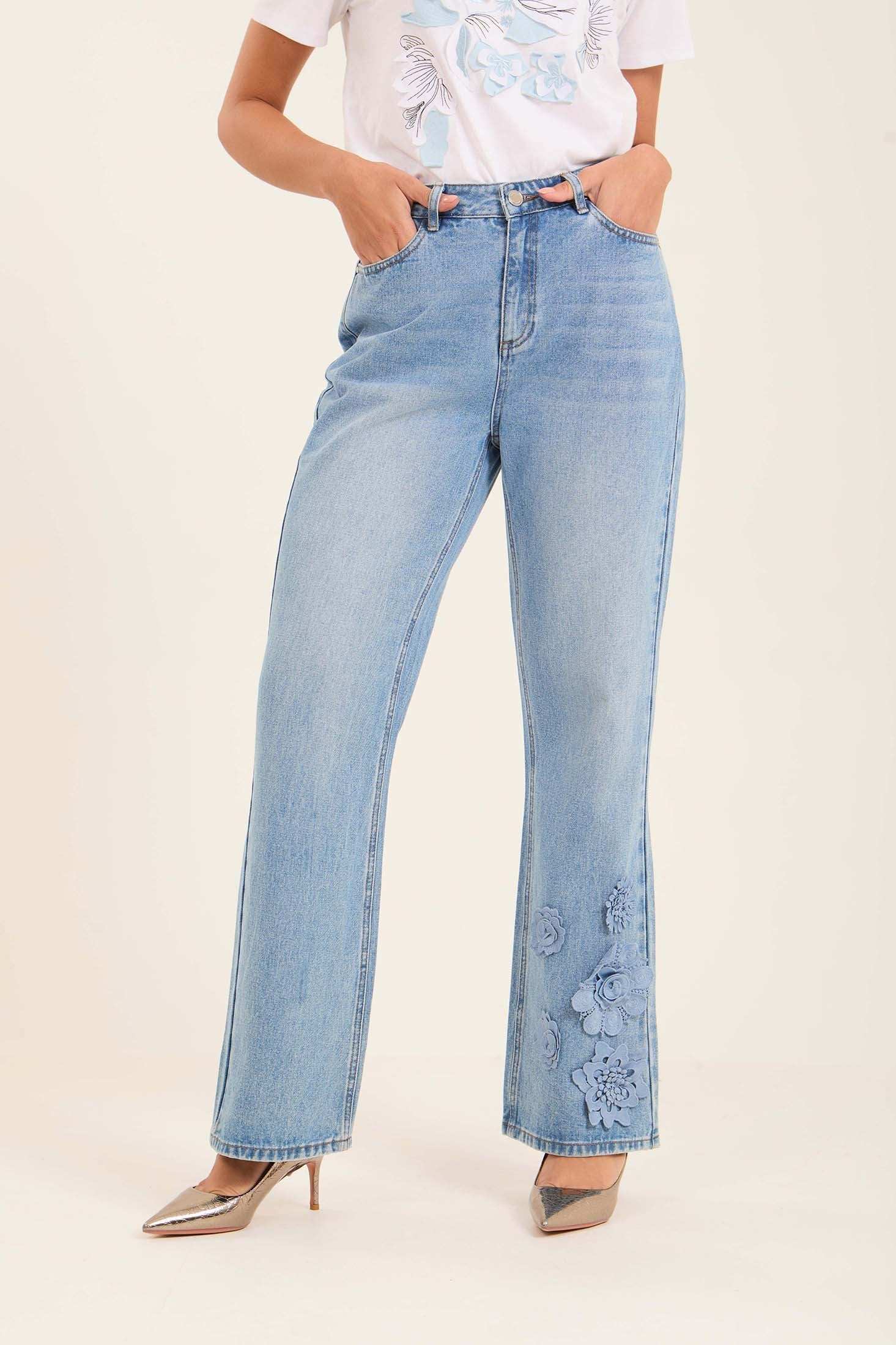 Embroidered Hem Straight-Leg Jeans