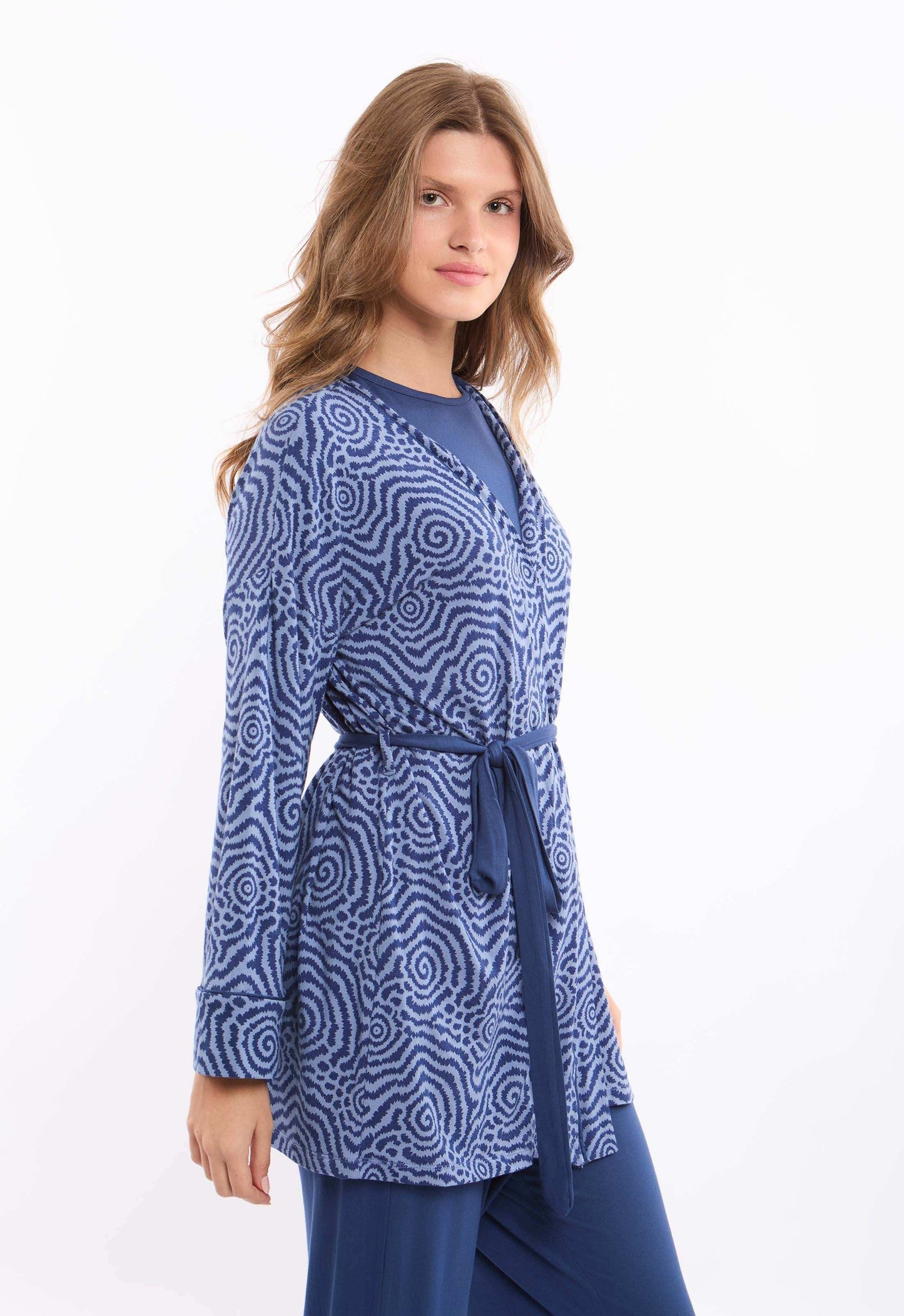 Comfy Viscose Pajama Set with Patterned Robe - 3 Pcs
