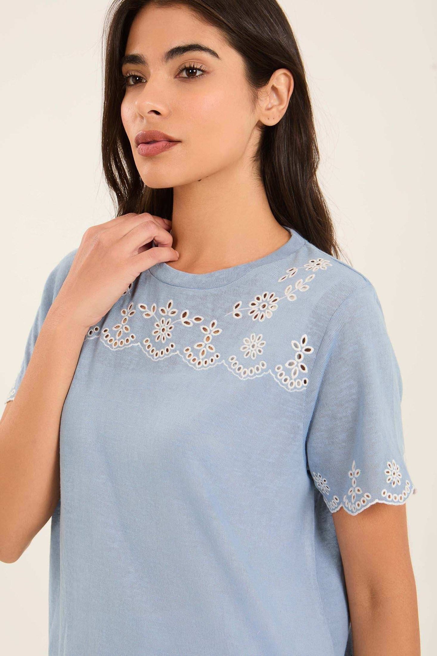 Embroidered Perforated Floral Short Sleeves Tee