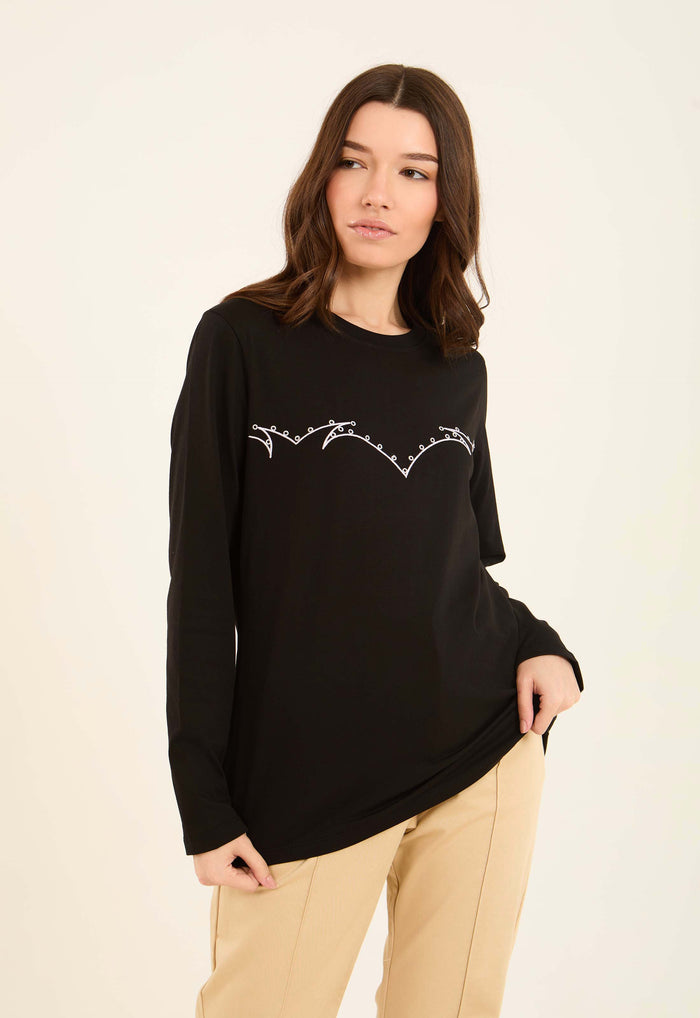 Front Stitches Long Sleeves Tee