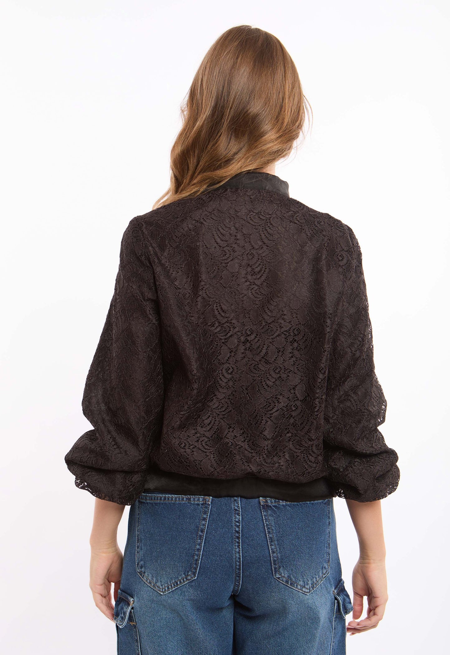 قميص جاكار بنقشة بارزة وأزرار أمامية