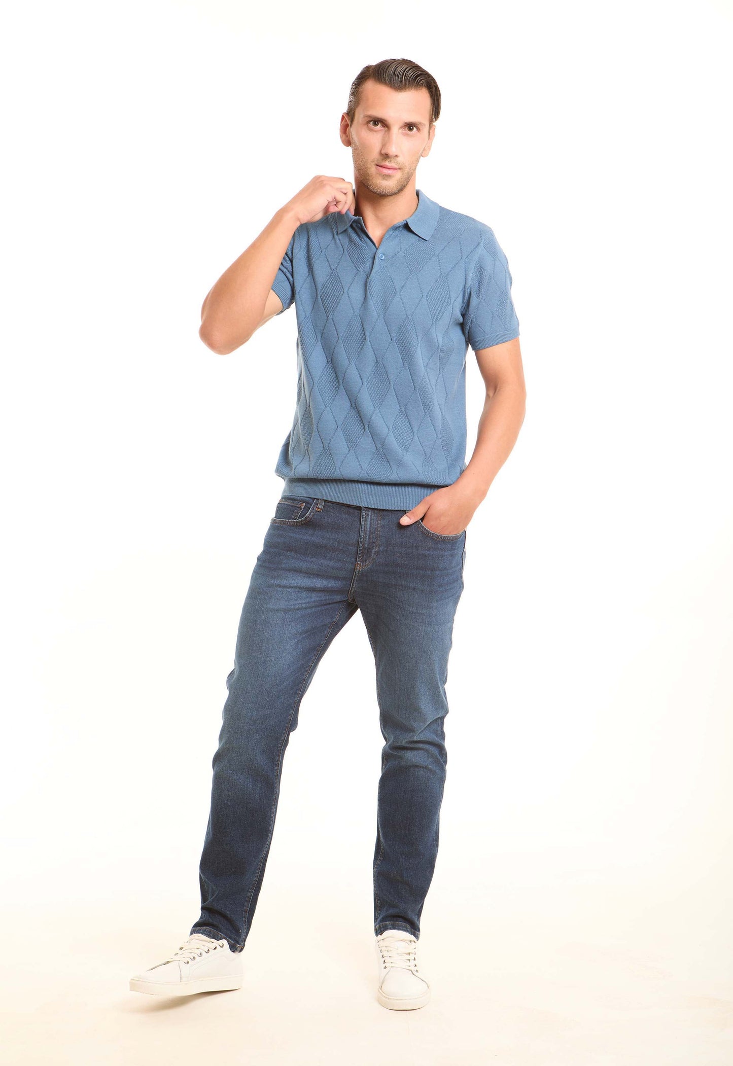 Diamonds Pattern Buttoned Polo Shirt with Hem