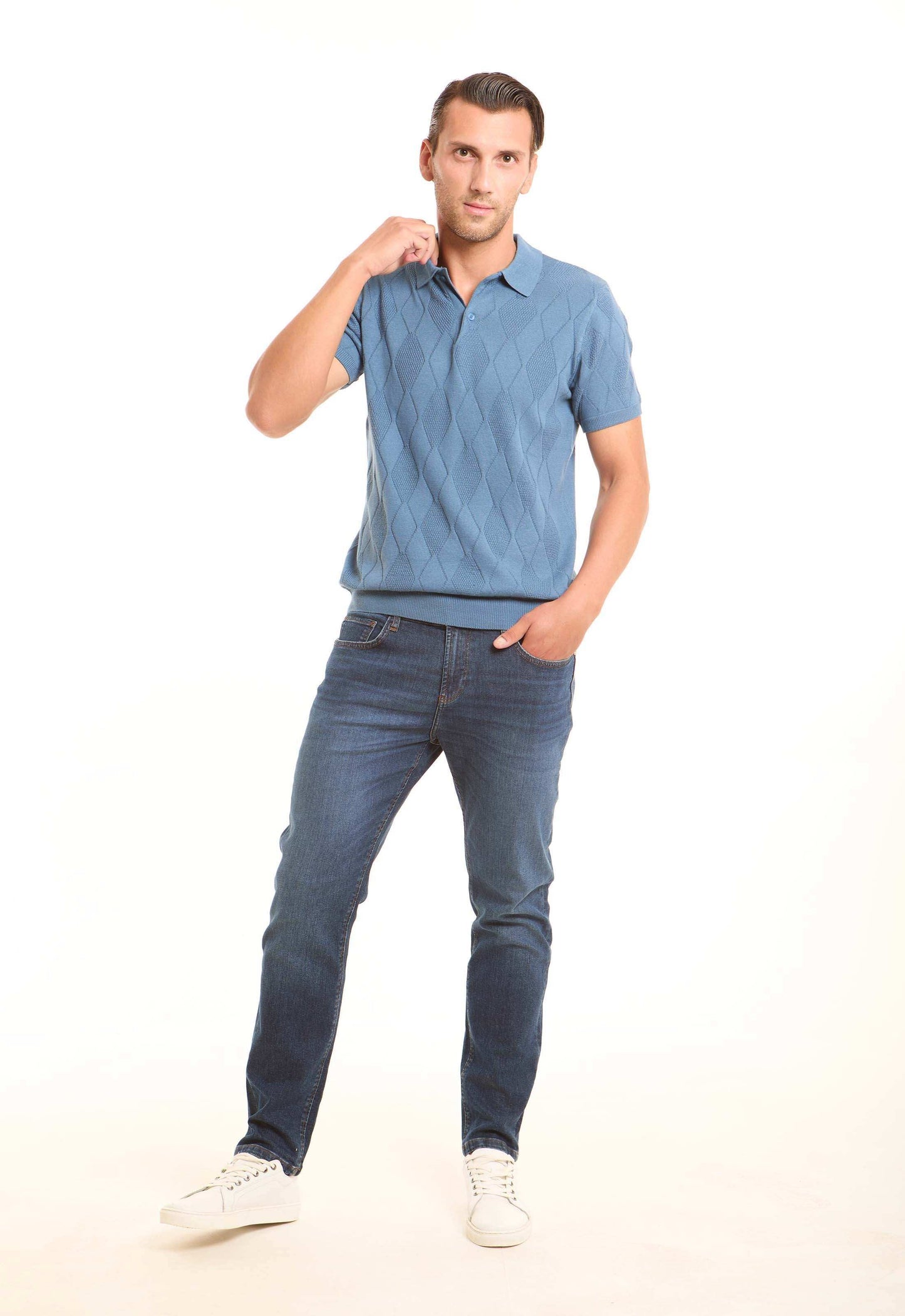 Diamonds Pattern Buttoned Polo Shirt with Hem