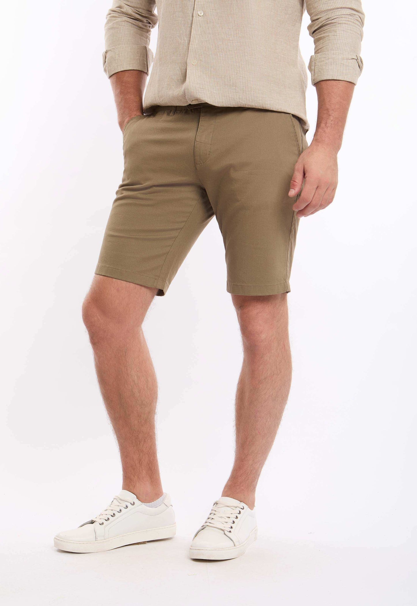 Comfy Solid Slim Fit Shorts