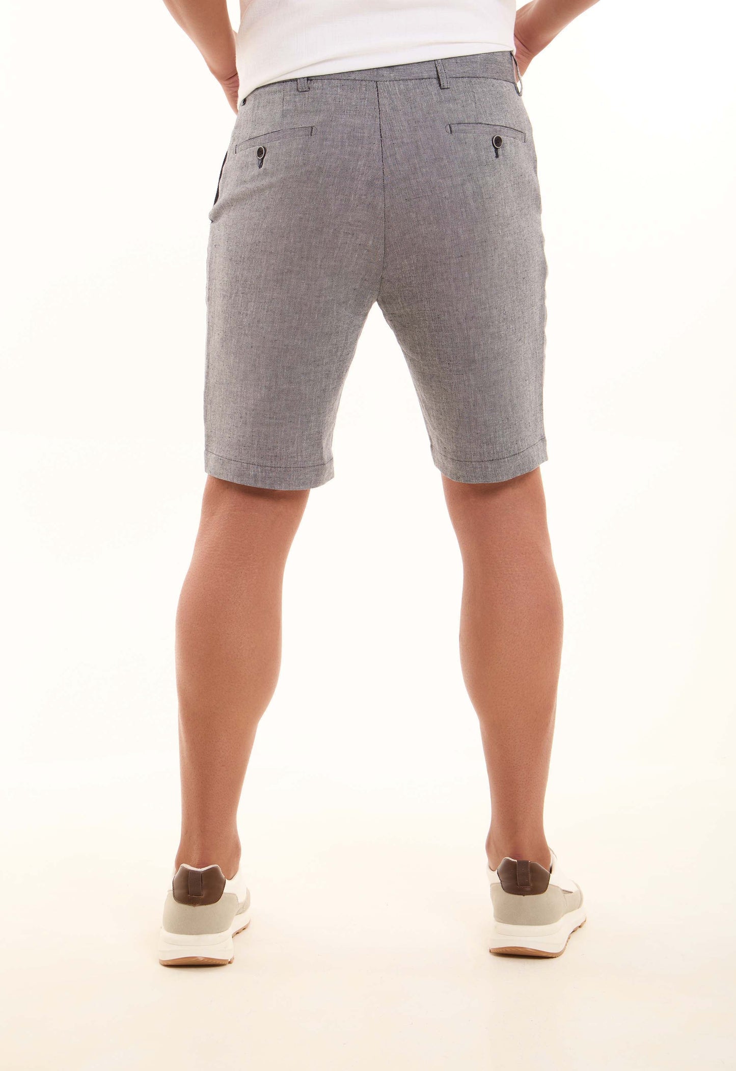Elegant Linen Shorts with Side Pockets
