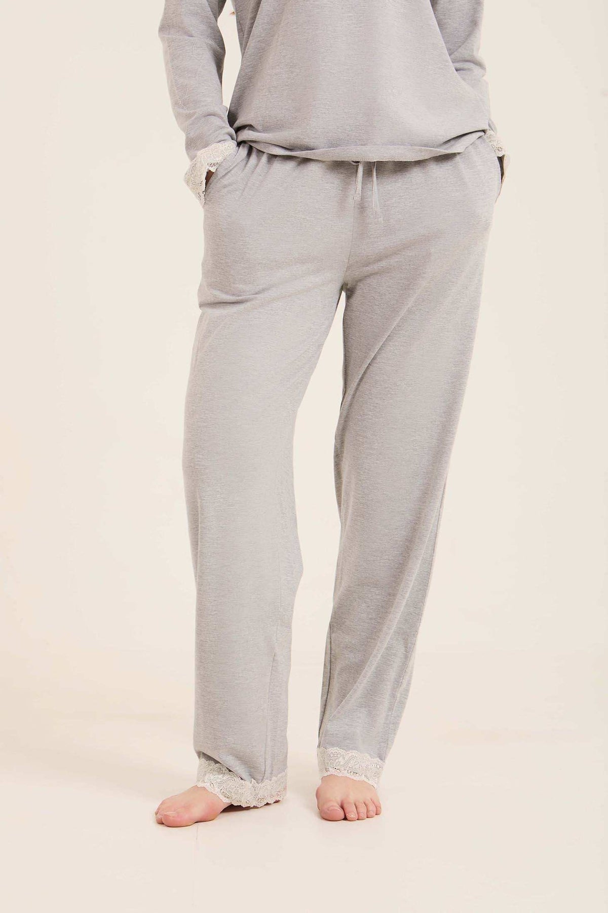 V-Neck Long Sleeves Pajama Set with Lace Detail