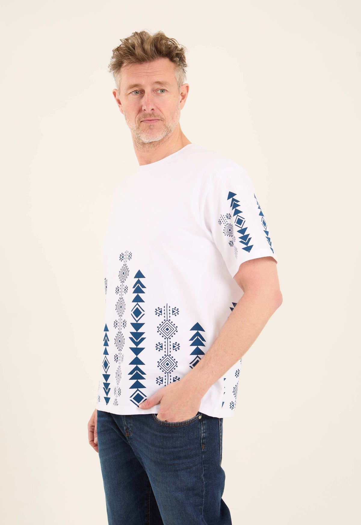 Short Sleeves Summer Tee with Geometric Pattern