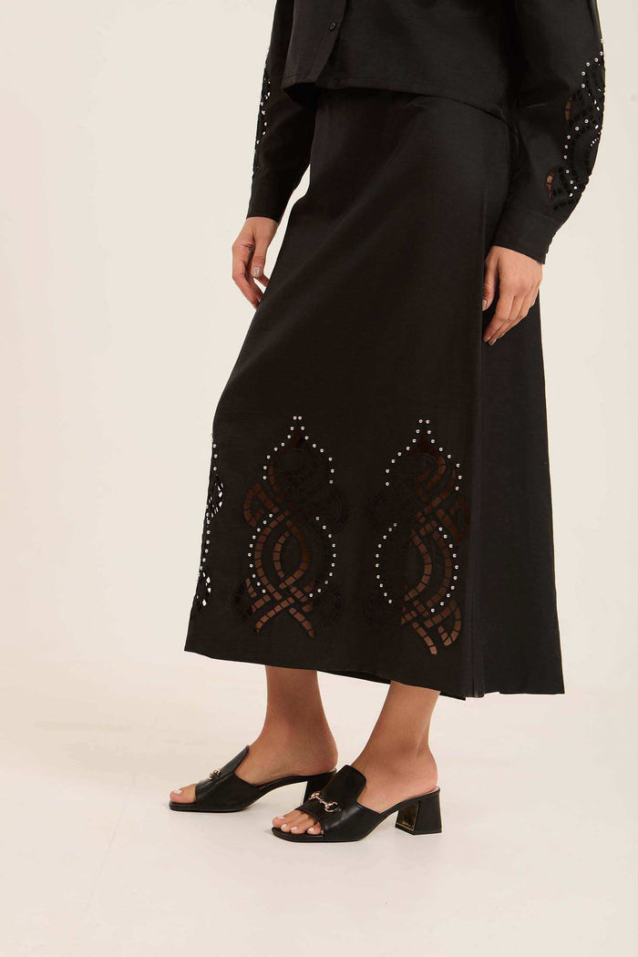 Stitched Pearls with Perforated Touch Skirt
