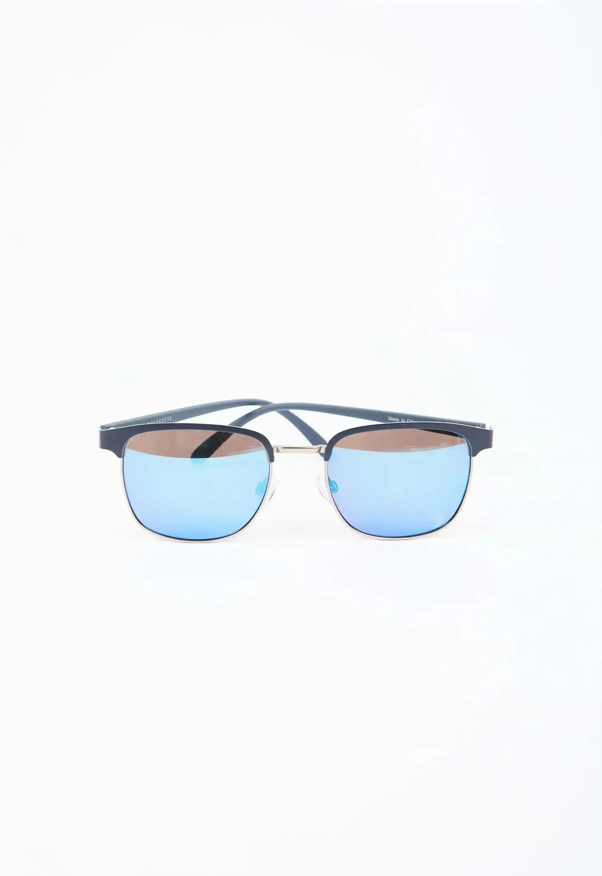 Fashionable Mirrored Lenses Sunglasses