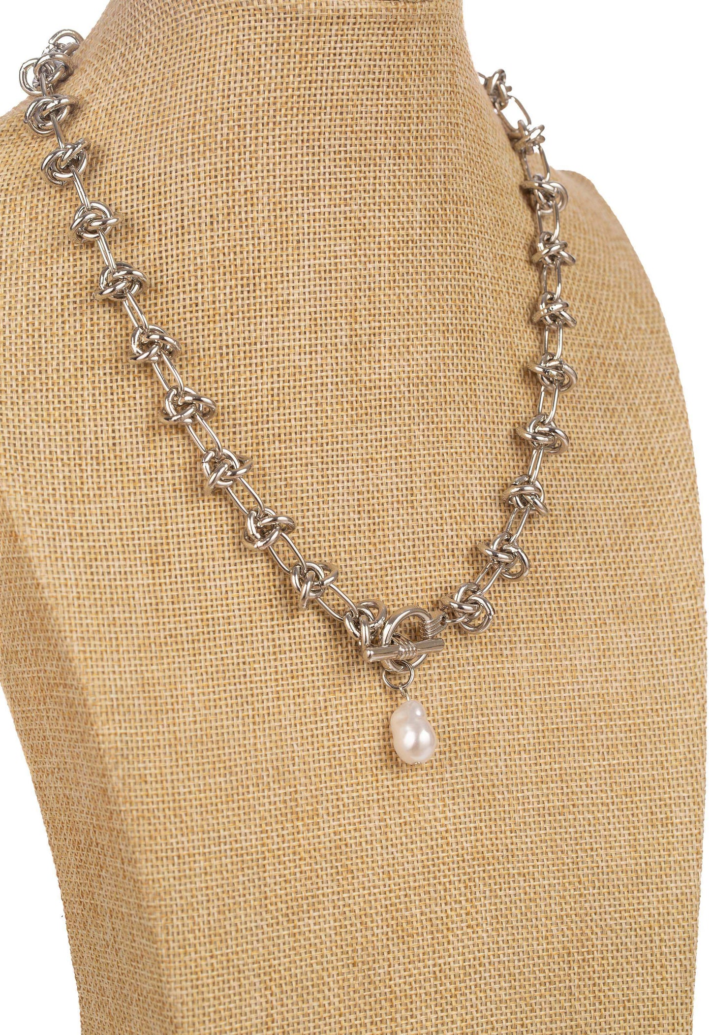 Delicate Chain Necklace with Pearl Pendant