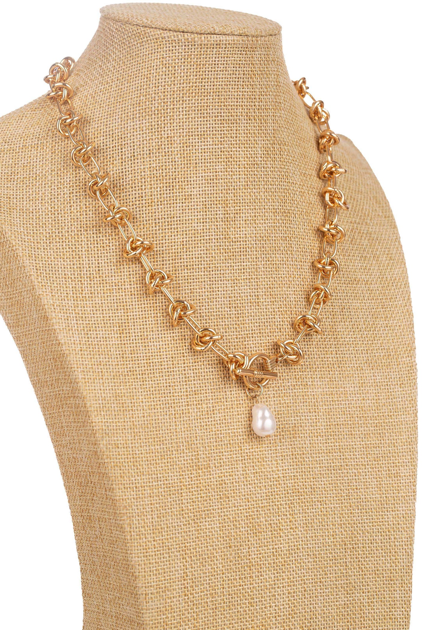 Delicate Chain Necklace with Pearl Pendant