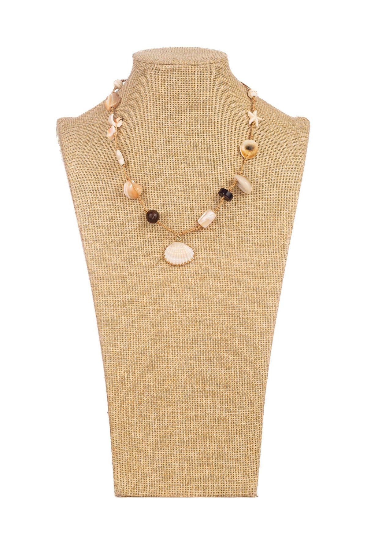 Seashell Charm Detailed Necklace