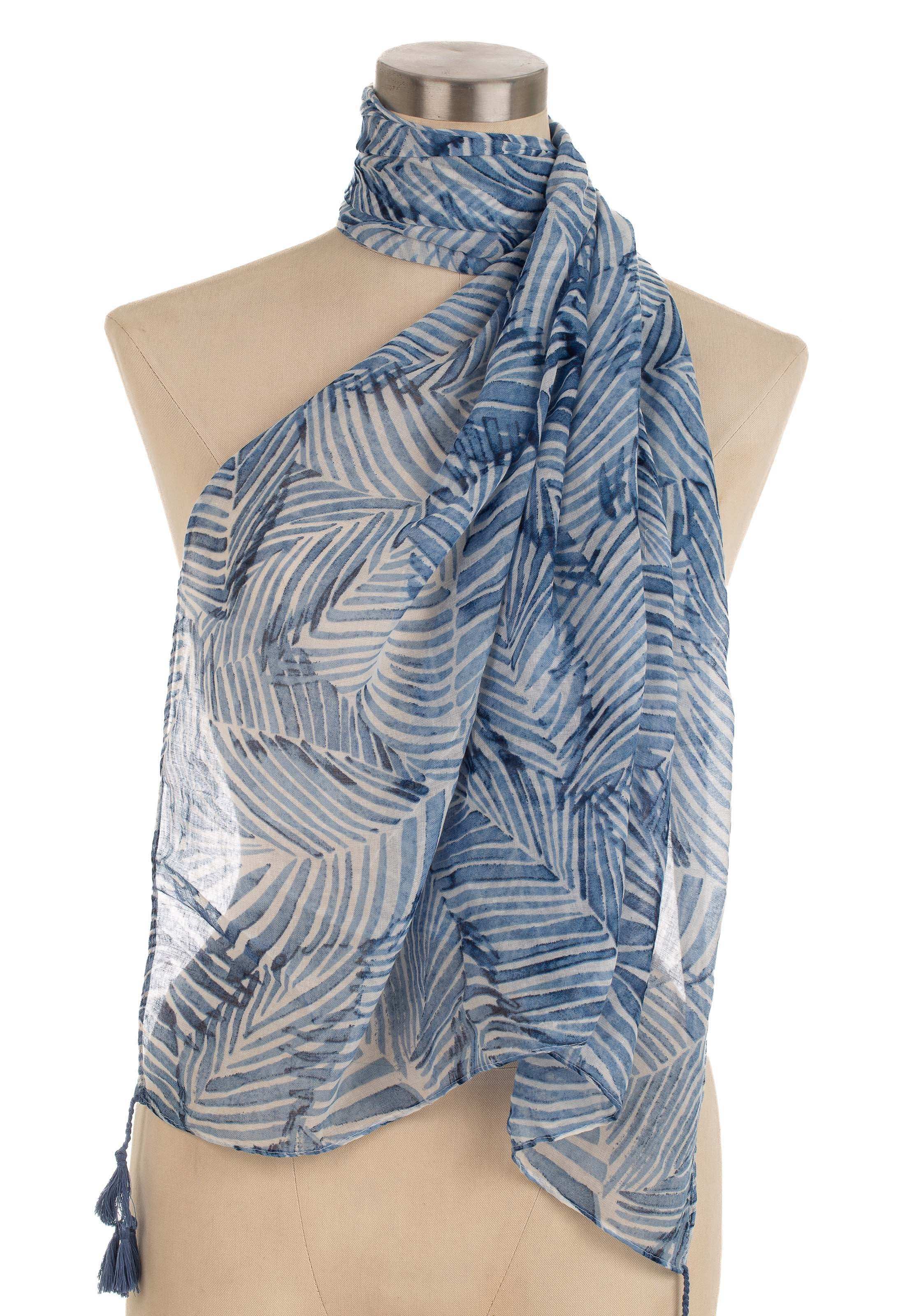 تصميم وشاح شرابة مطبوع بالزهرة