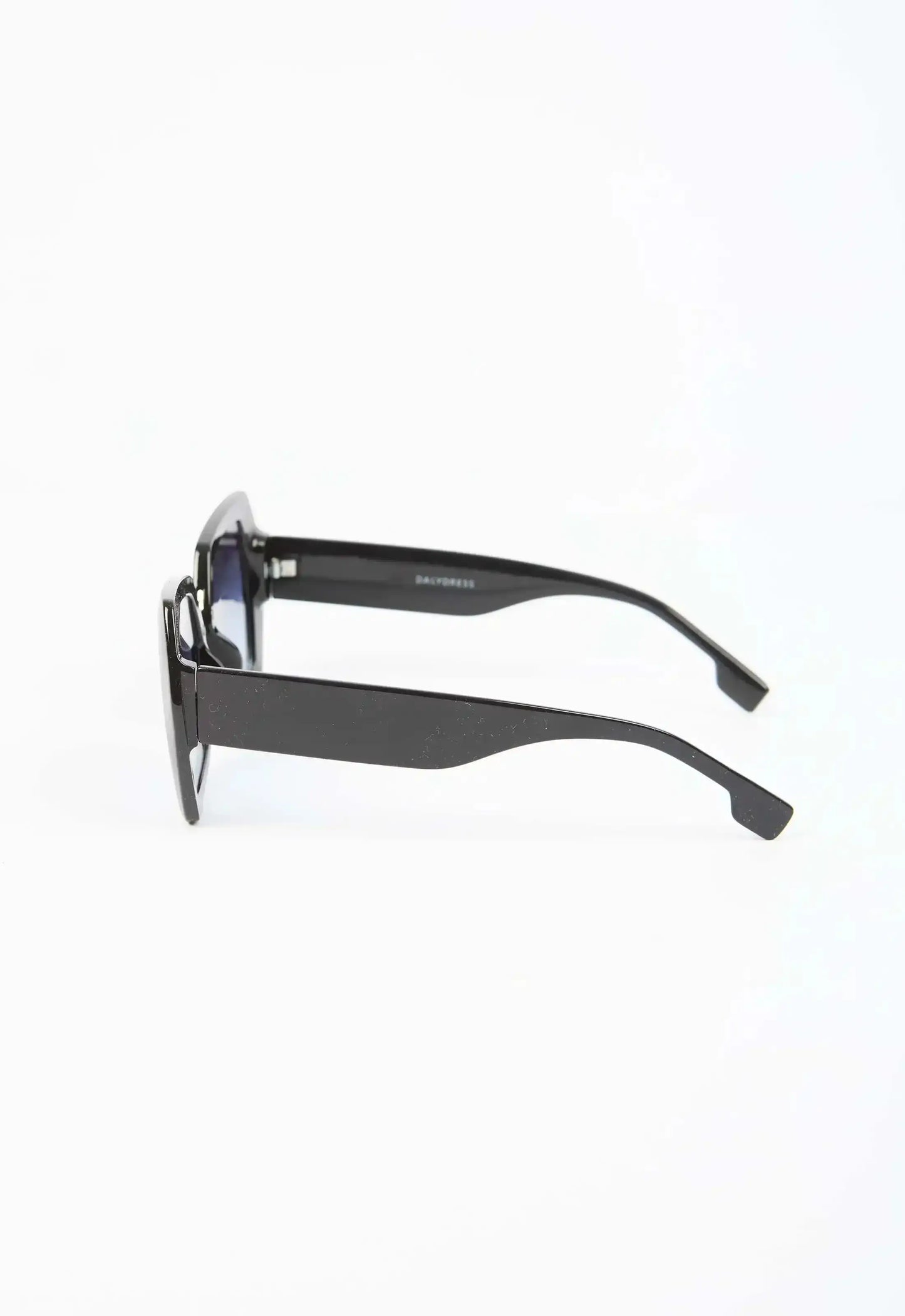 Geometric Frame Sunglasses Design