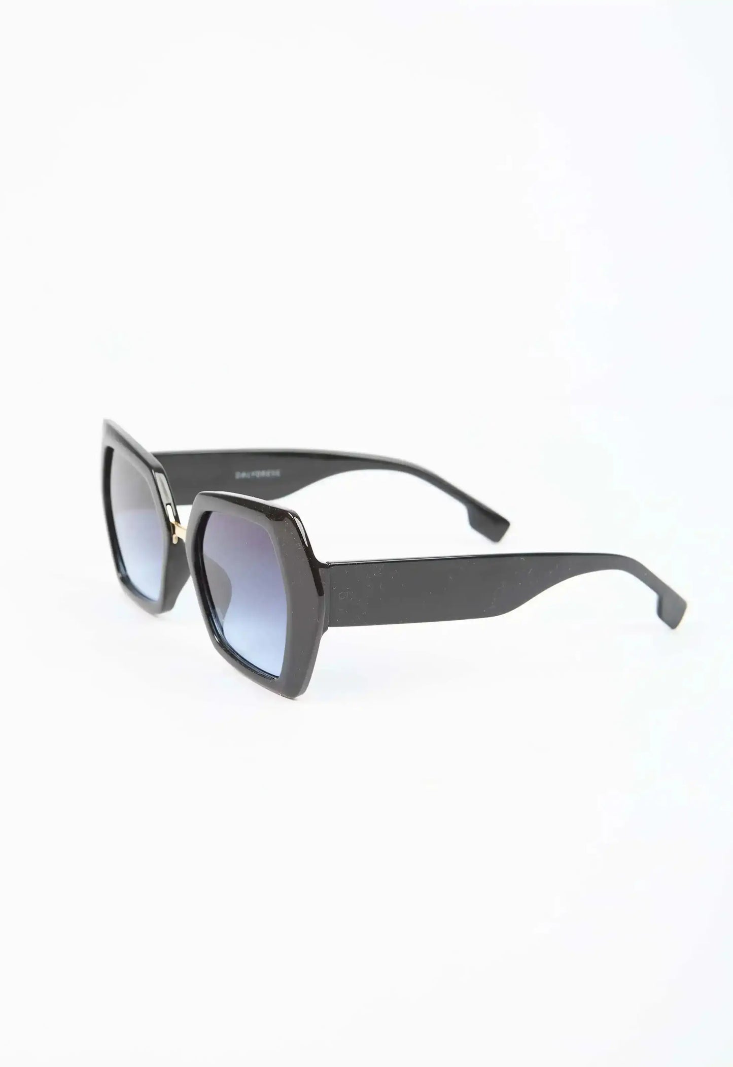 Geometric Frame Sunglasses Design