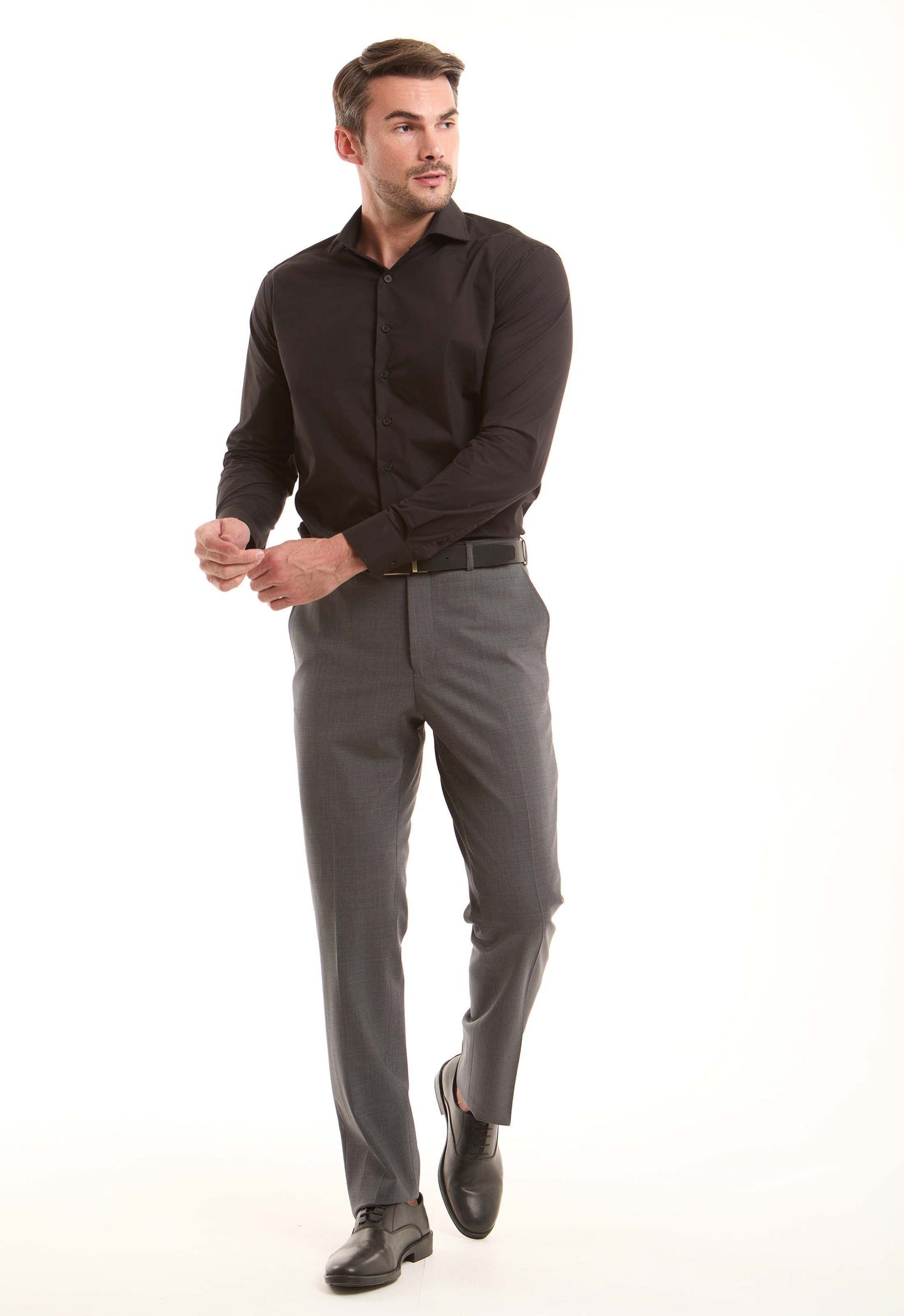 قميص أنيق سادة بأكمام طويلة