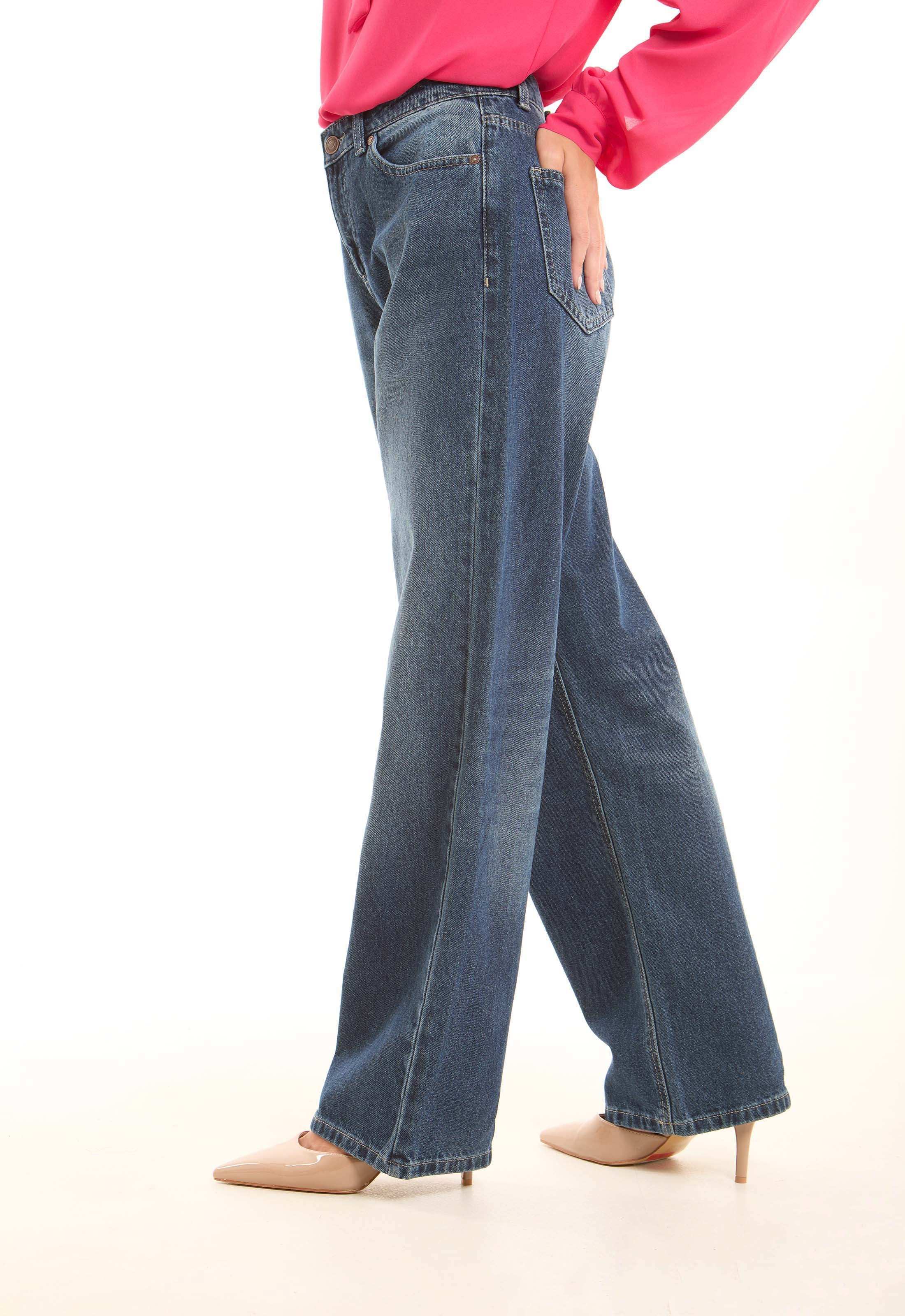 Effortless Straight-Leg Denim