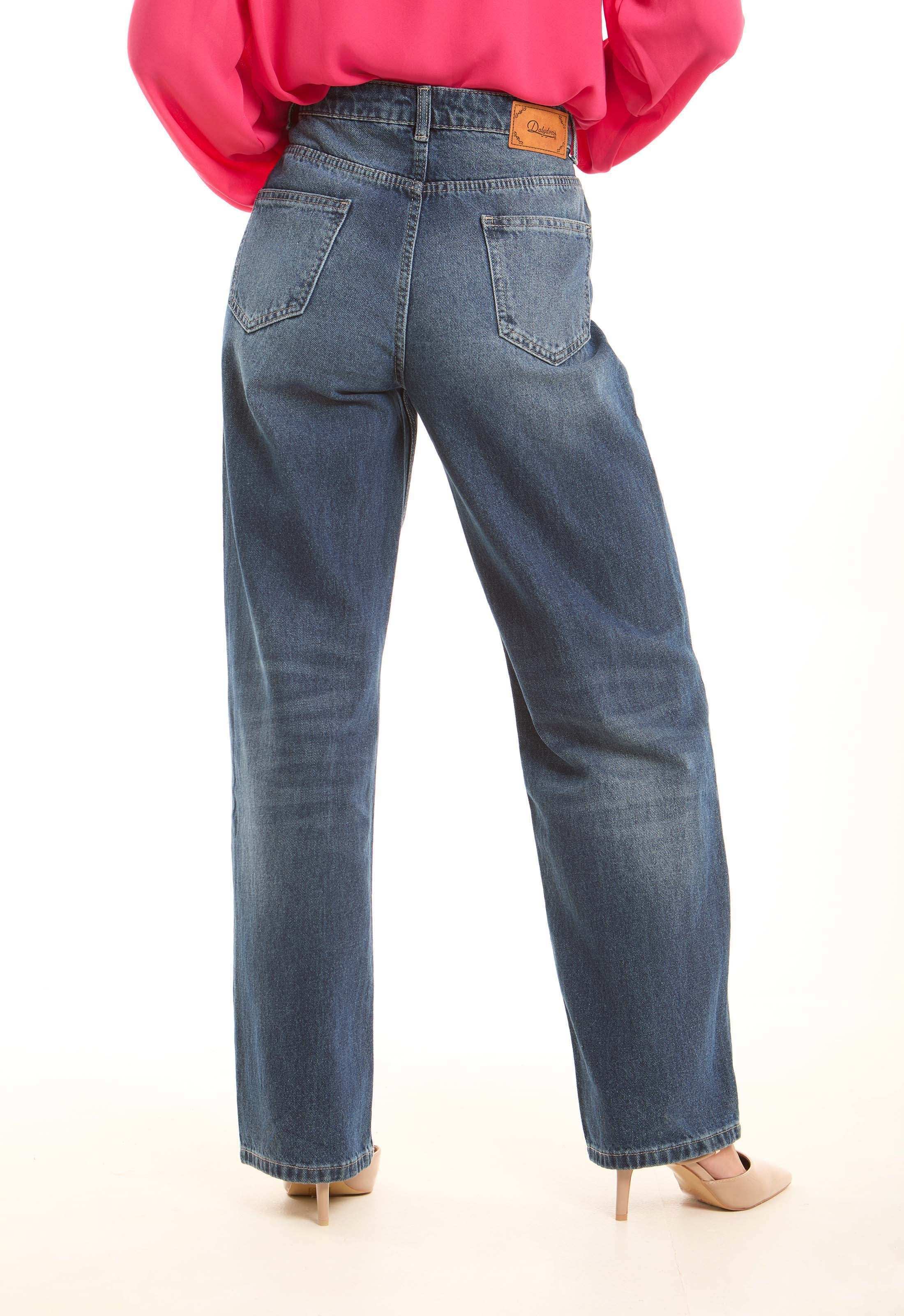 Effortless Straight-Leg Denim