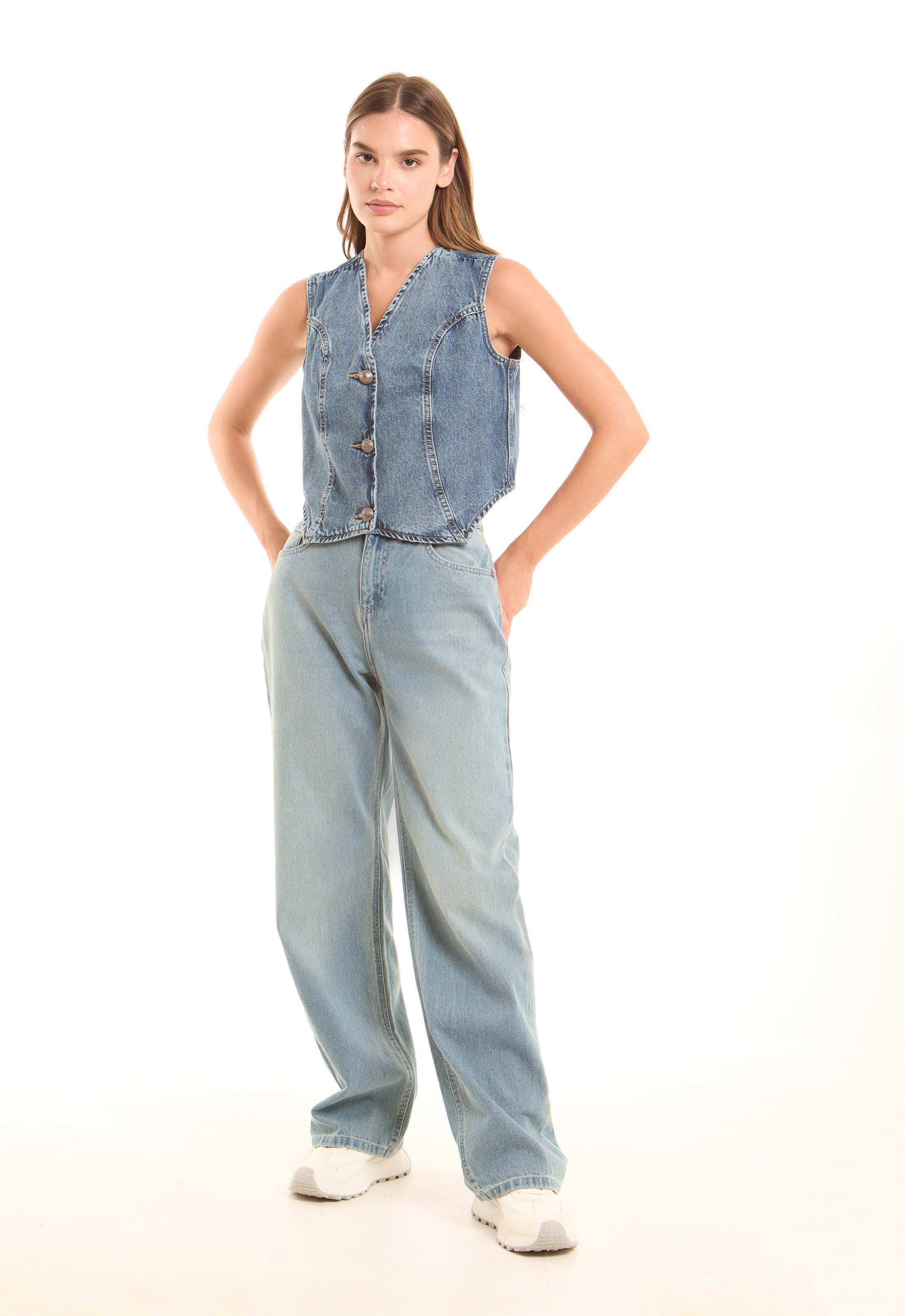 Effortless Straight-Leg Denim