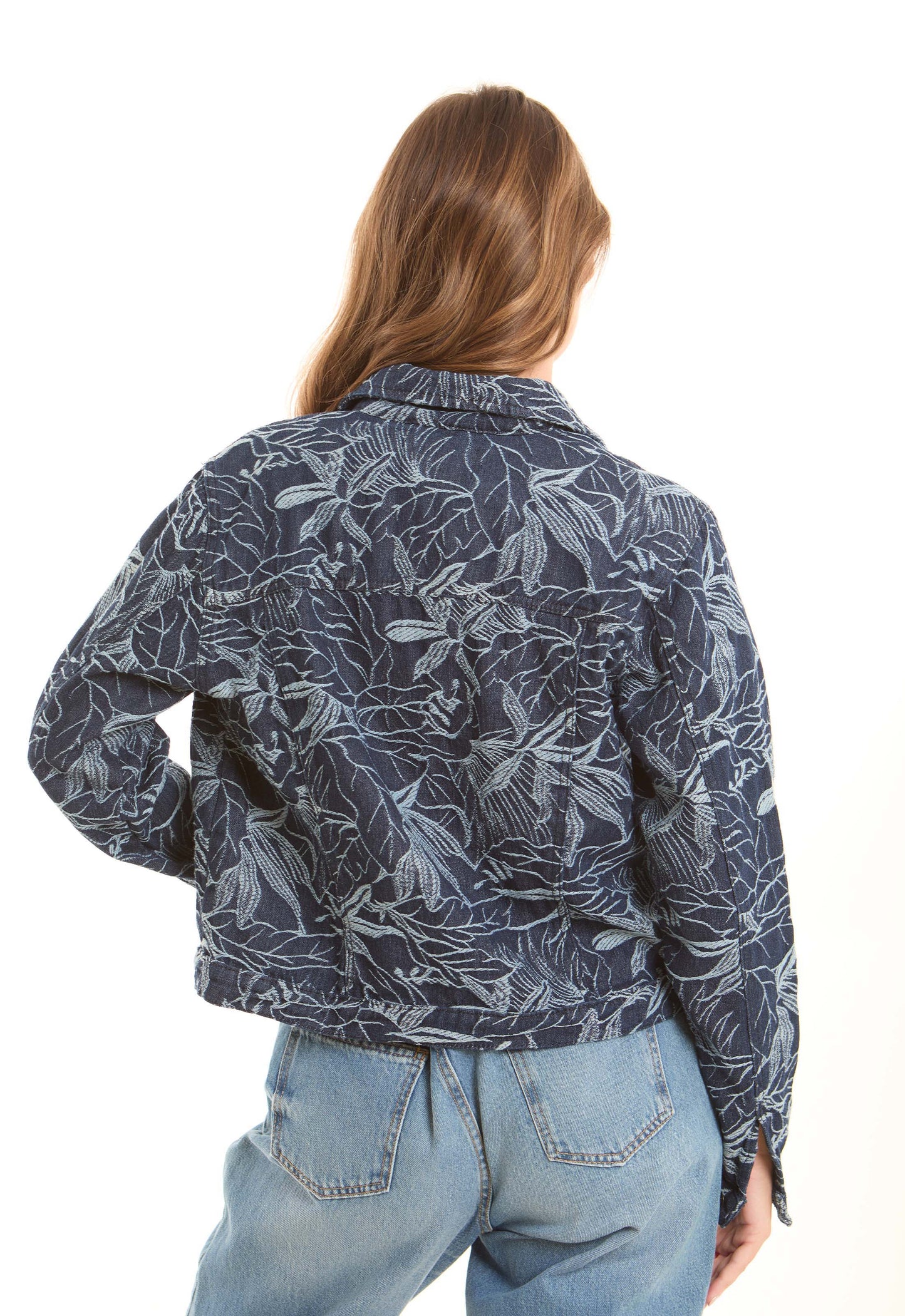 جاكيت دنيم منقوش