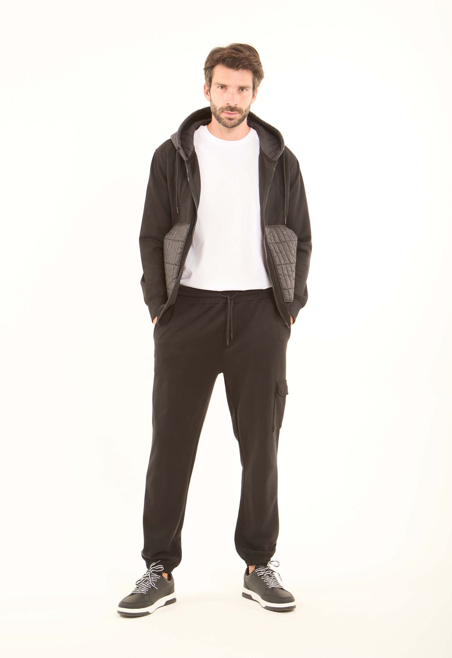 سويت بانتس مريح بجيوب جانبية