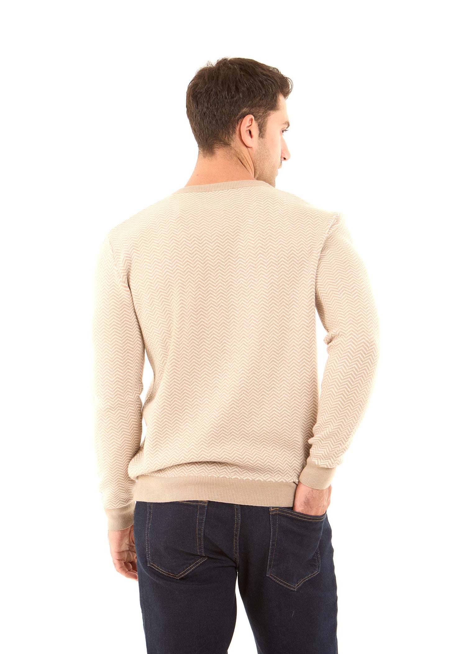 بلوفر منقوش برقبة دائرية سهل الارتداء