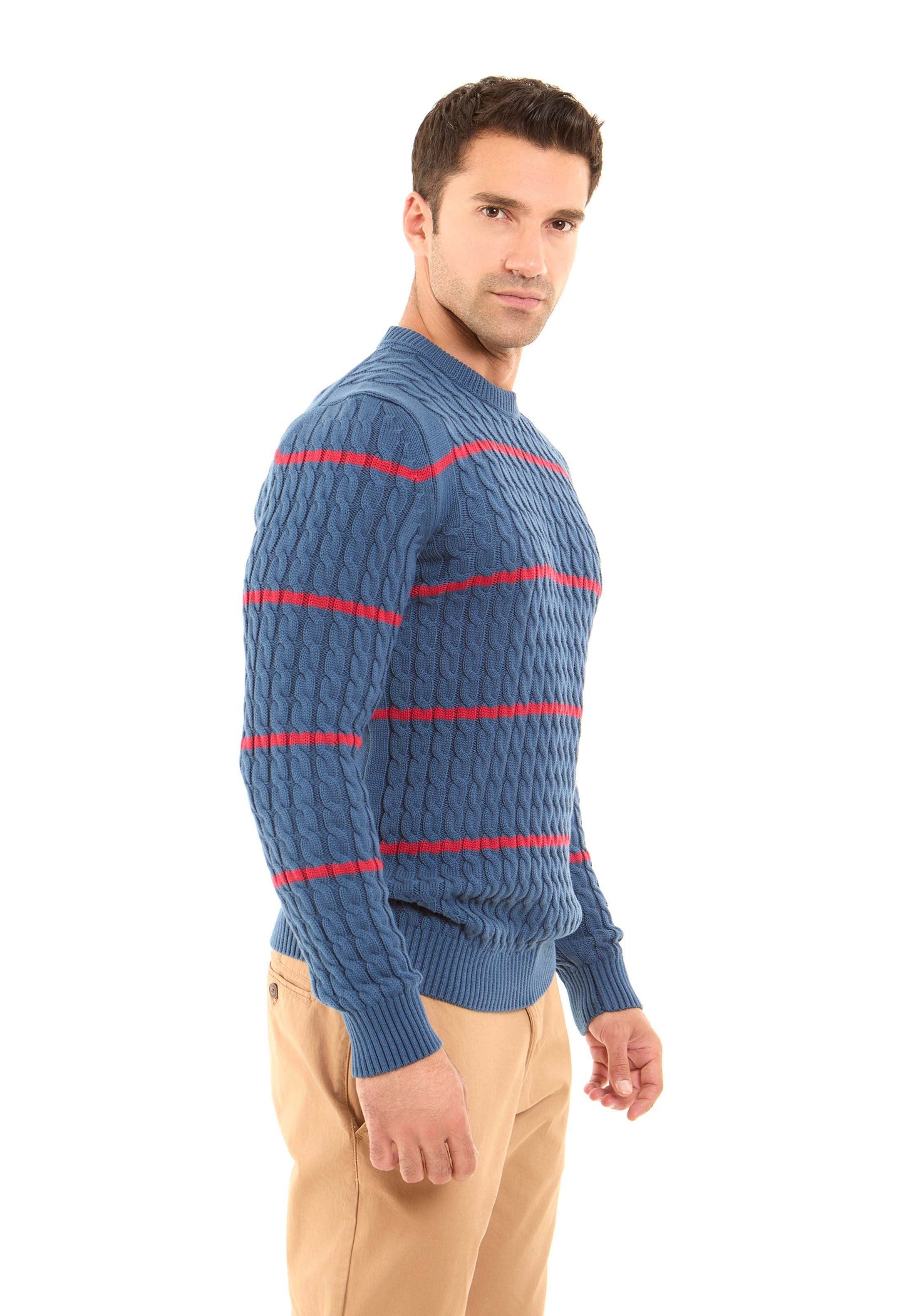 بلوفر بلونين بقصة عادية ورقبة دائرية