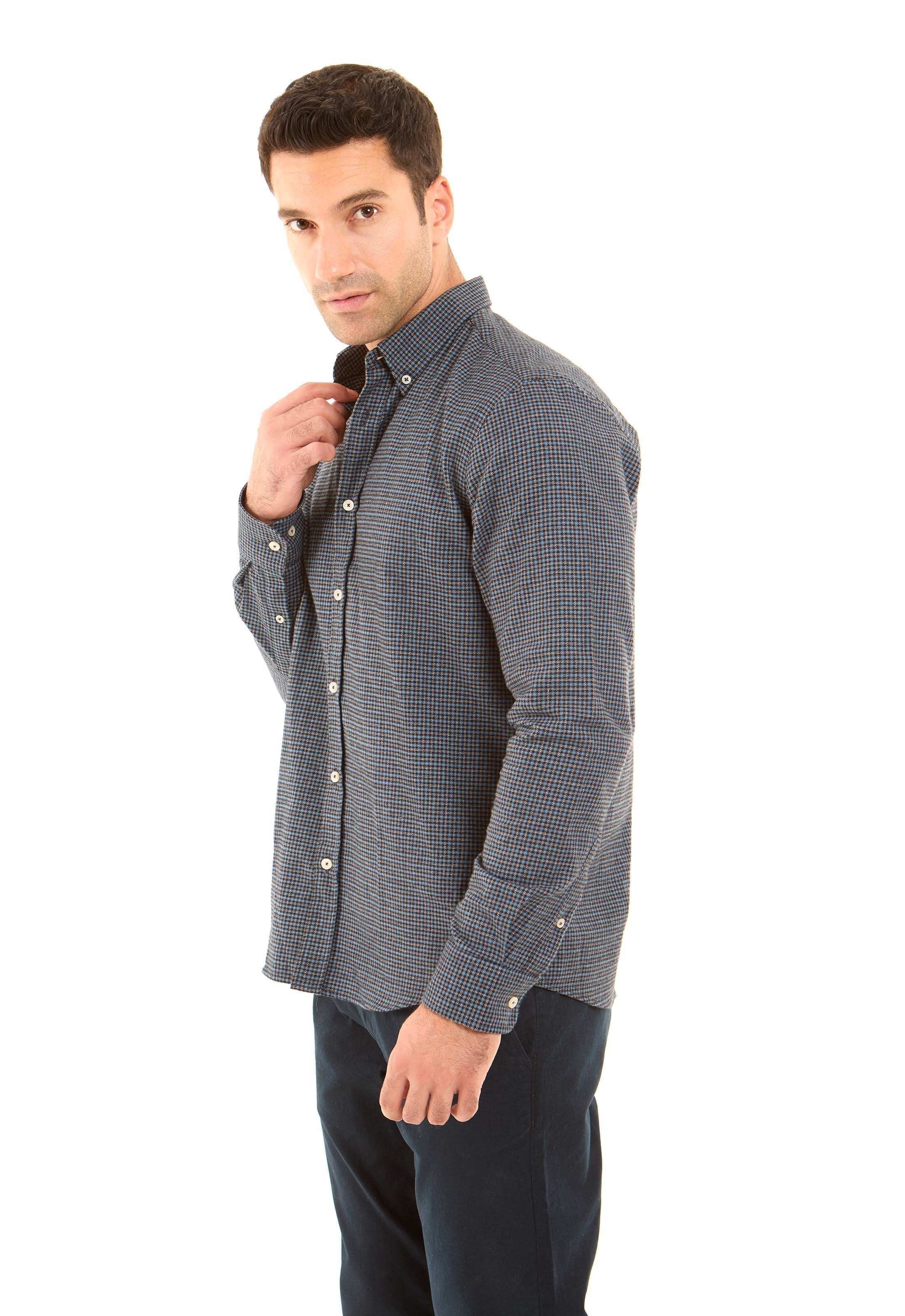 قميص كاجوال مضلع بقصة عادية