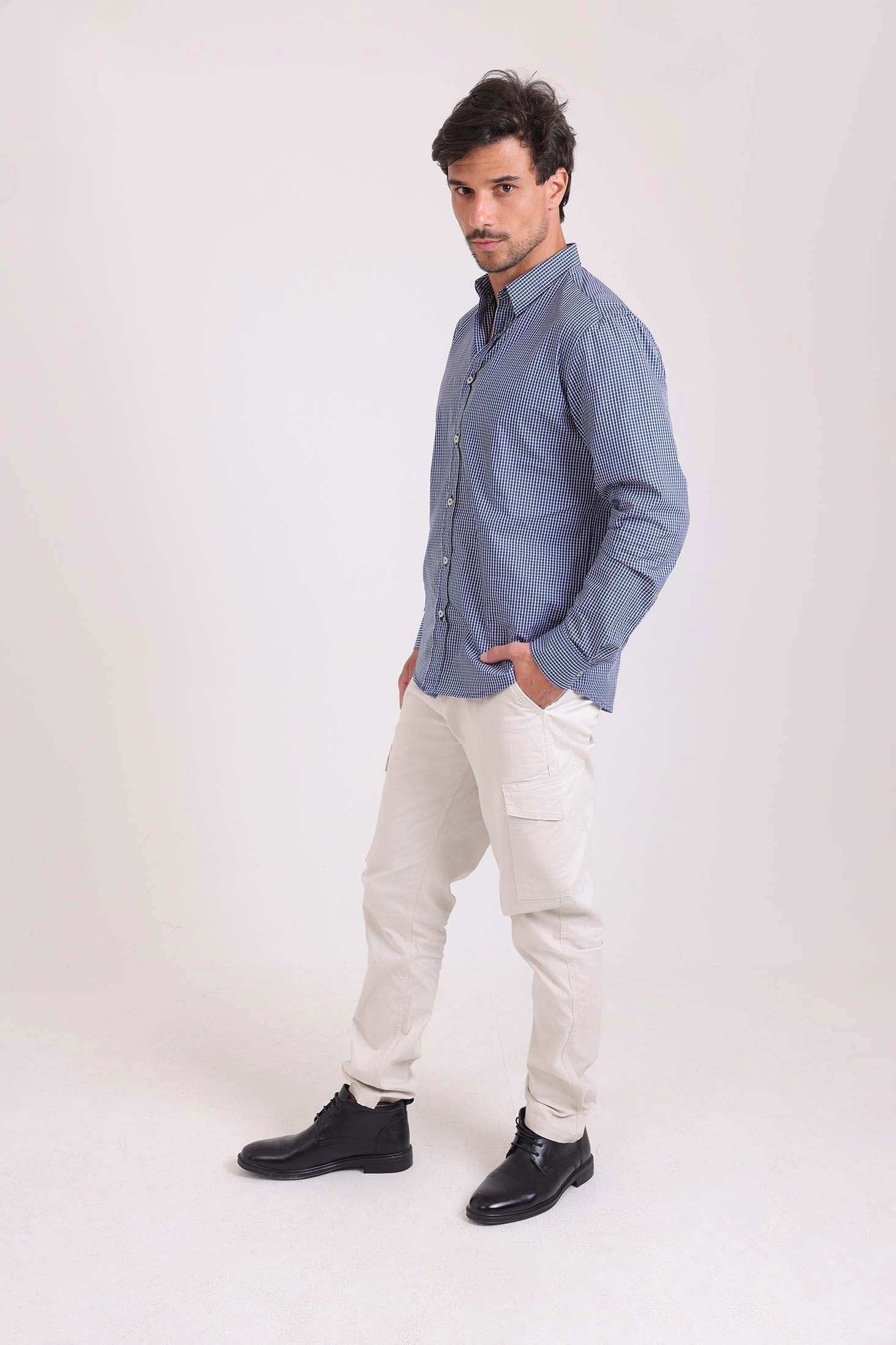 قميص كاجوال بنقشة مربعات صغيرة بقصة عادية