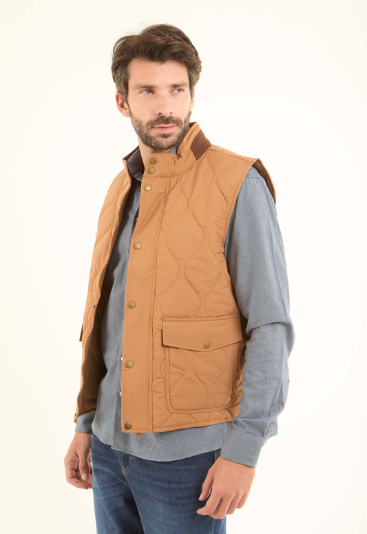 Sleeveless Quilted Vest with Buttoned Pockets