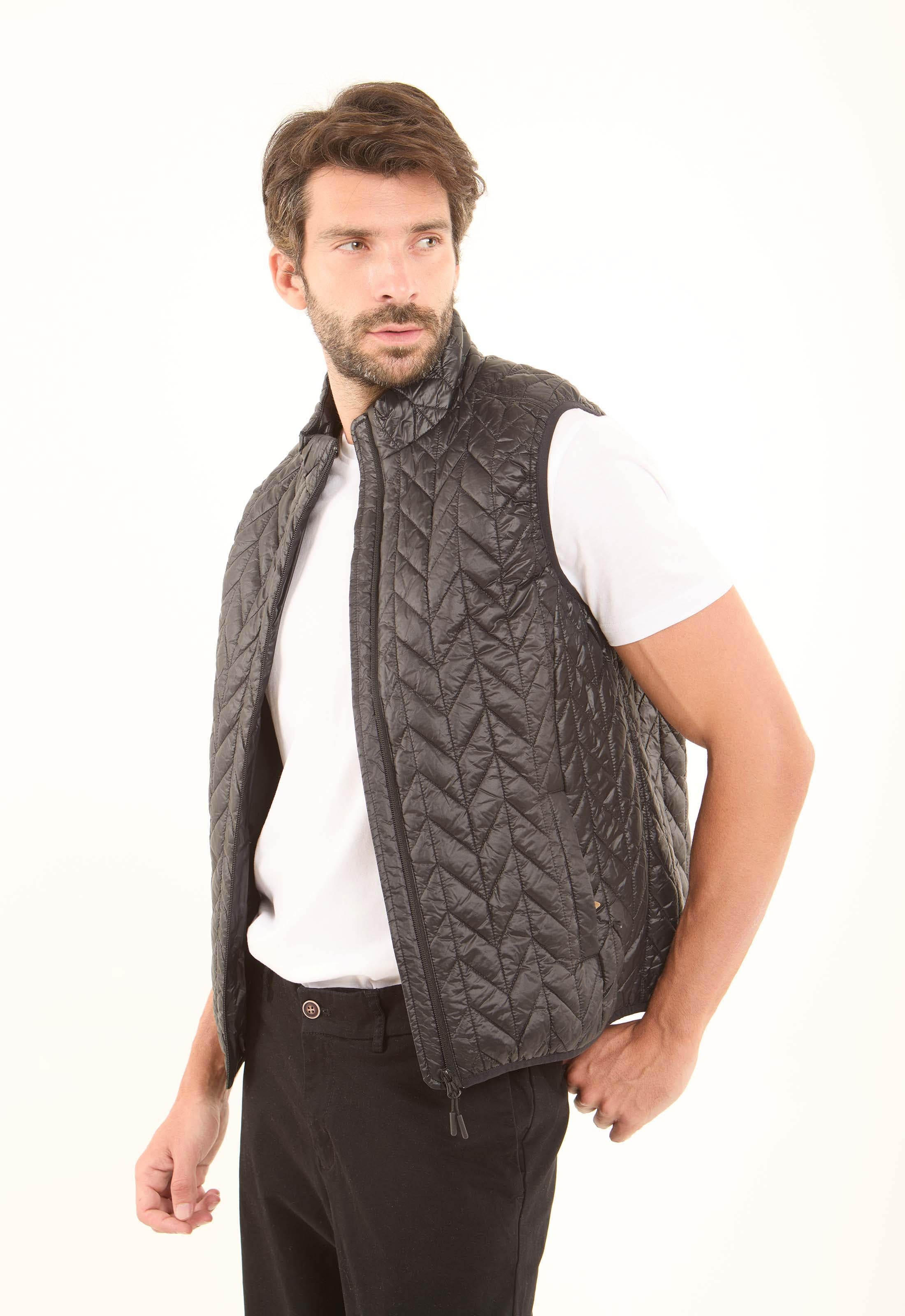 Mock Neck Zipped Quilted Vest