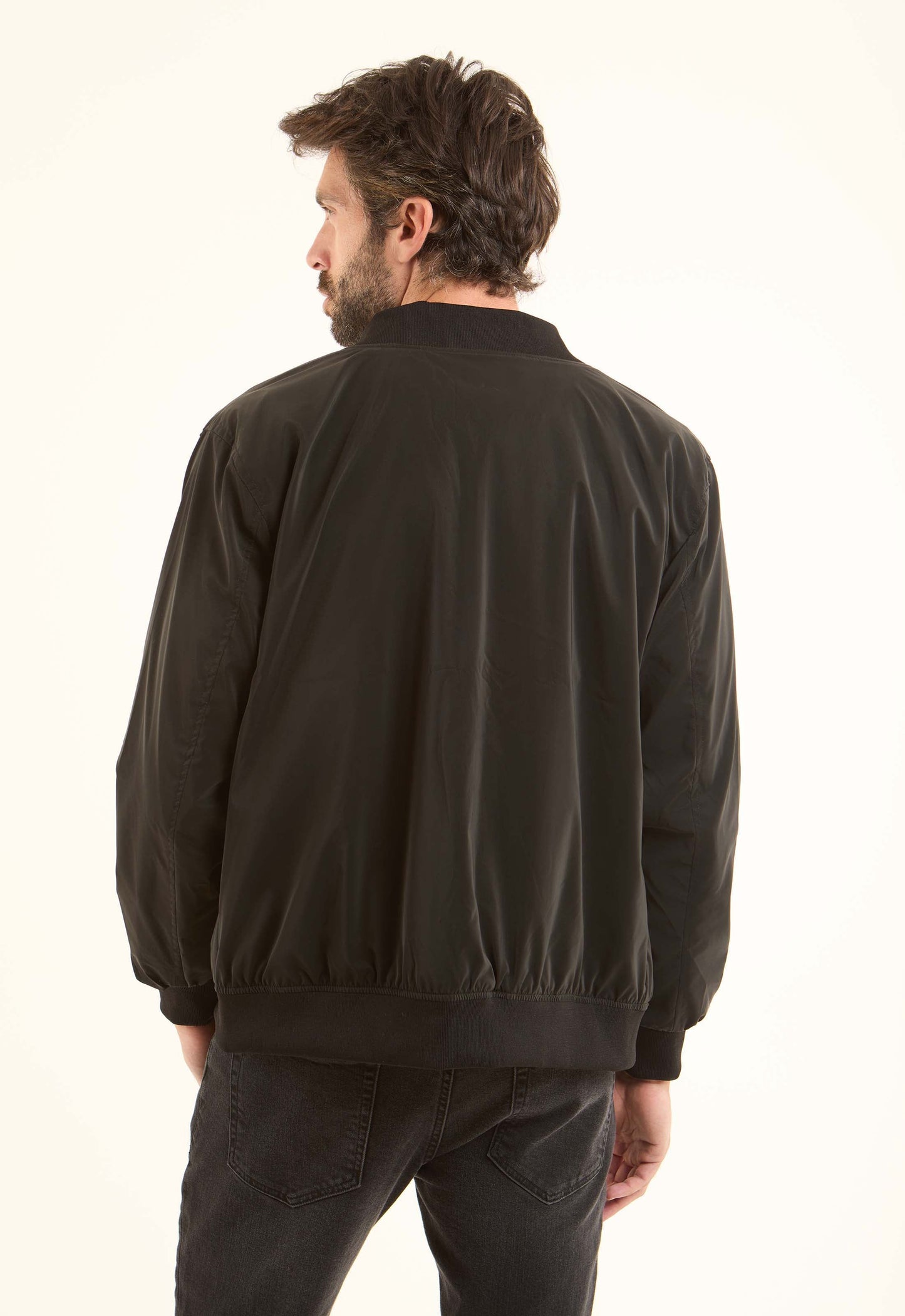 جاكيب خفيف منفوخ