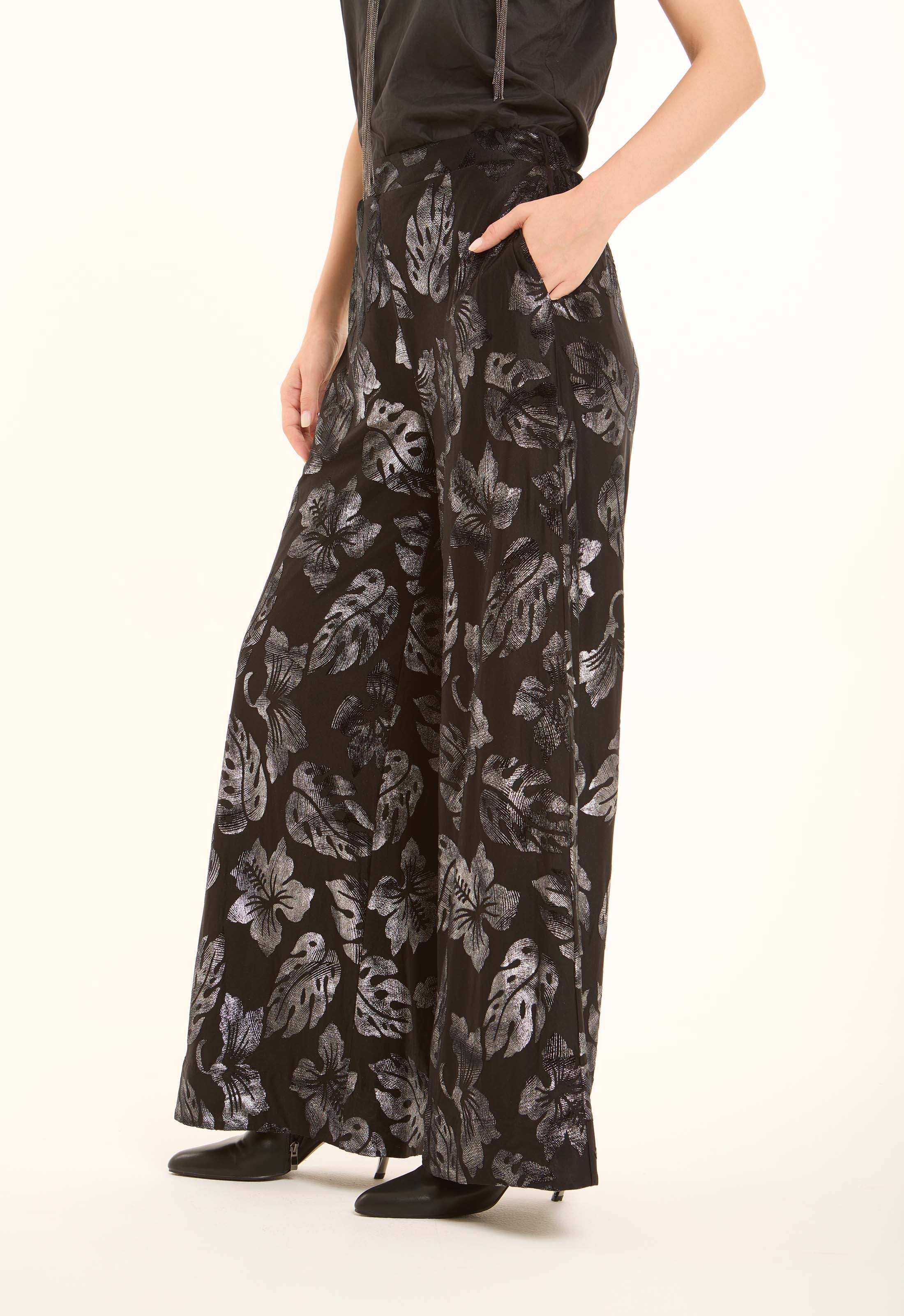 Leaf-Pattern Blend Wide-Leg Pants