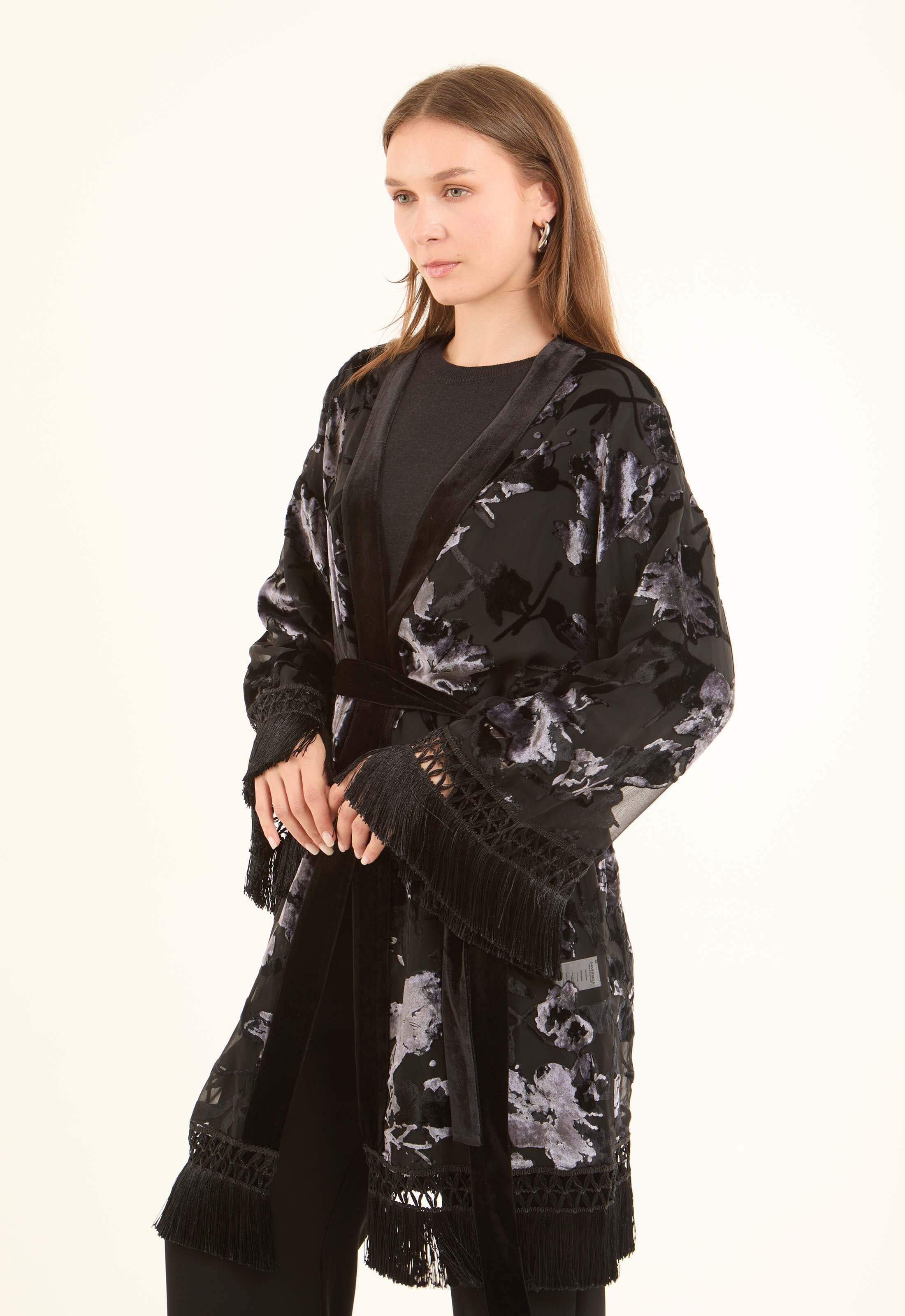 Velvet Floral Elegant Kimono with Fringed Sleeves