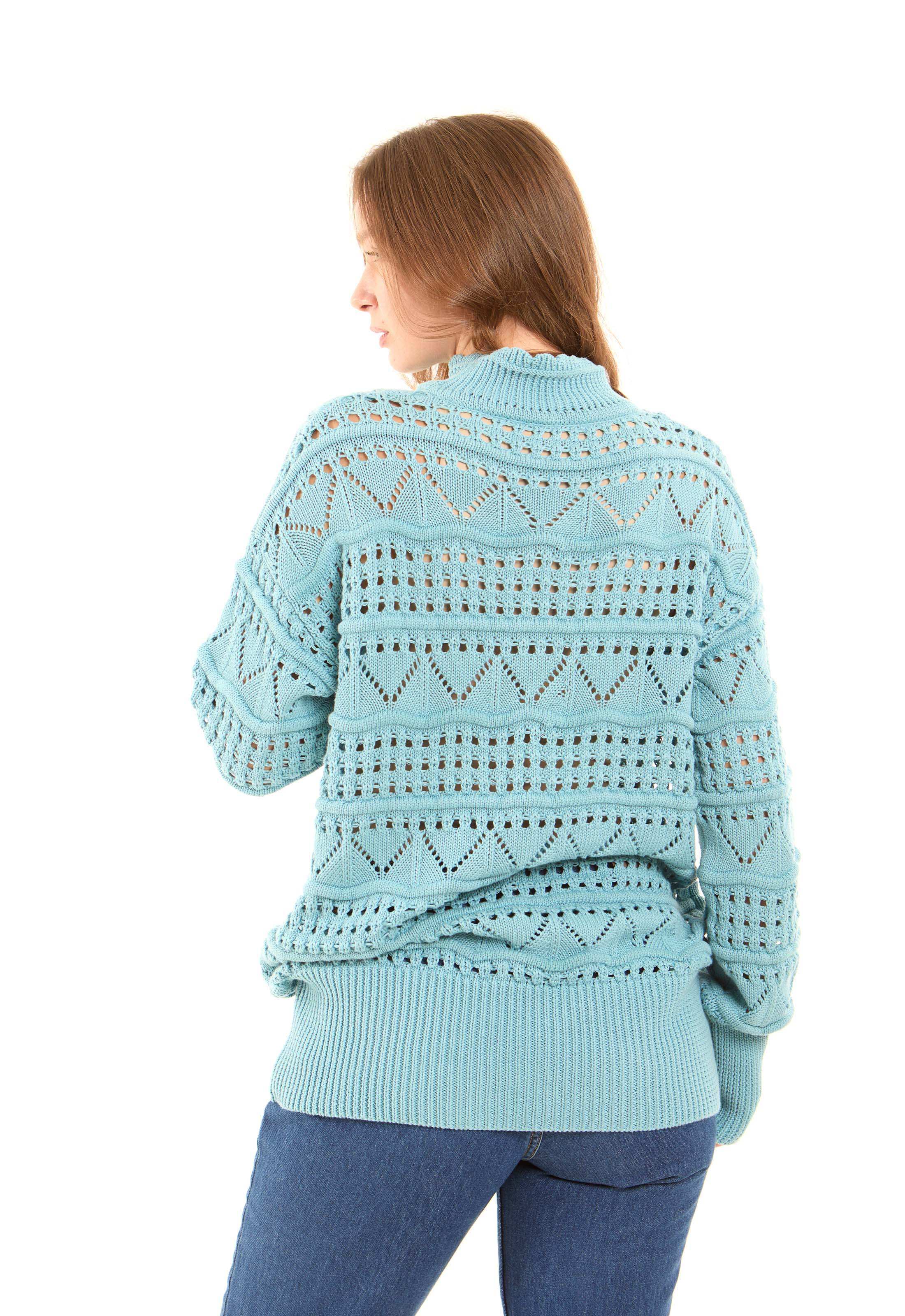 بلوفر محبوك مخرم ومنقوش برقبة عالية