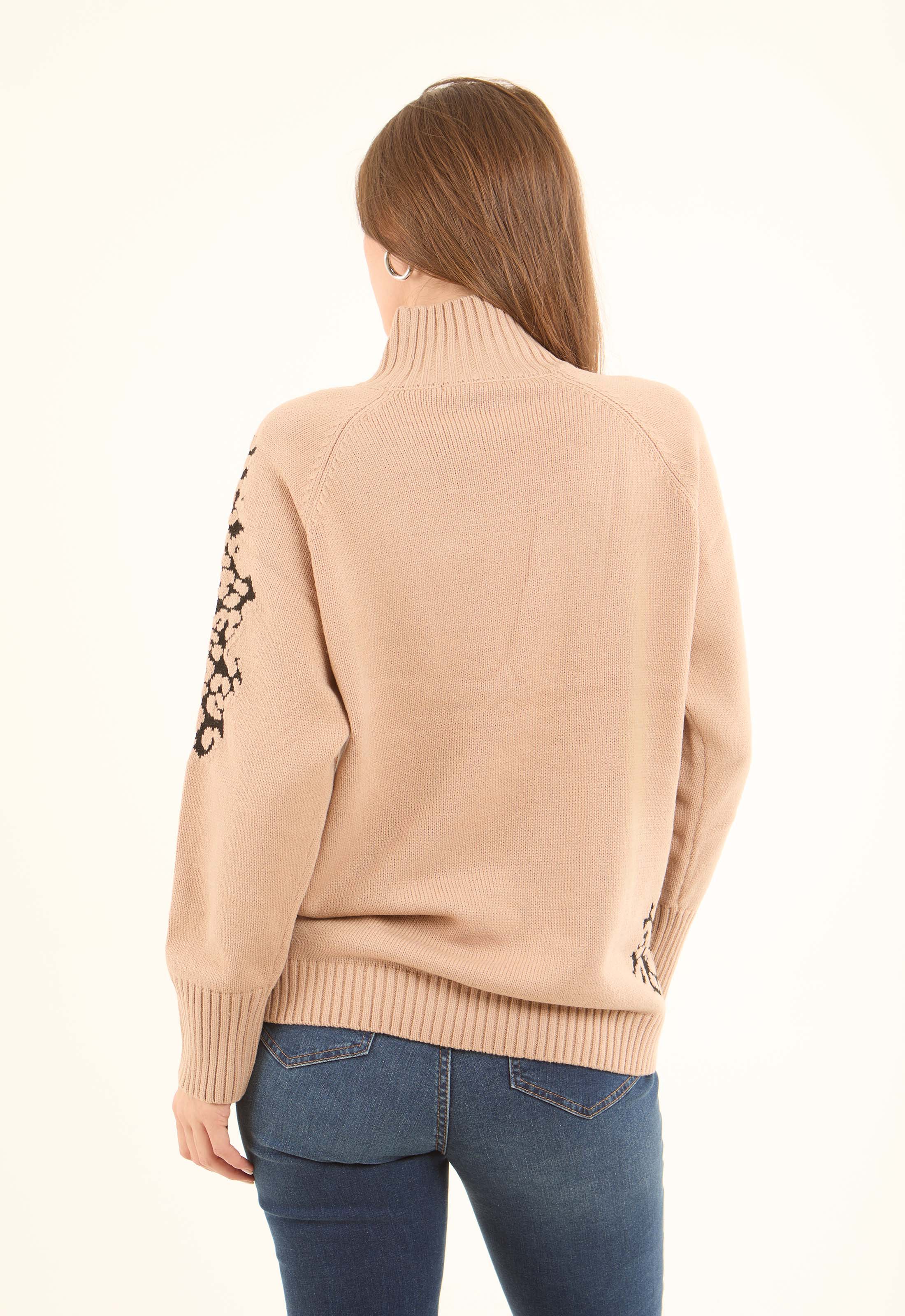 High-Neck Long Sleeves Pullover with Leopard Pattern