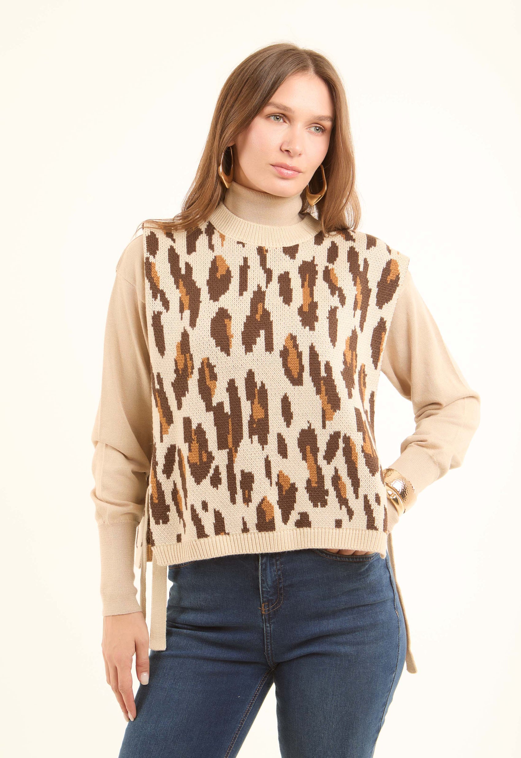 Crew Neck Leopard Soft Vest