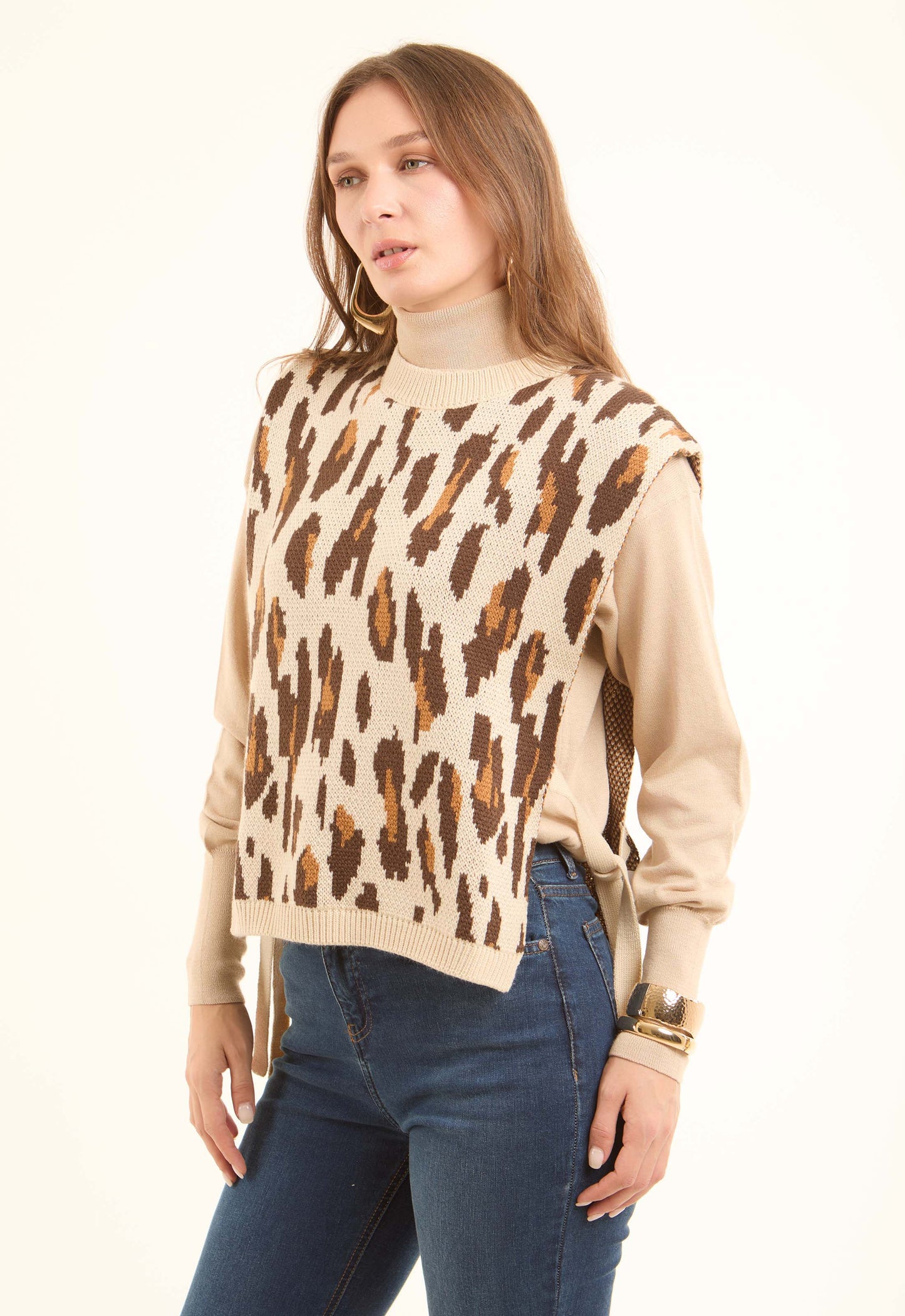 Crew Neck Leopard Soft Vest