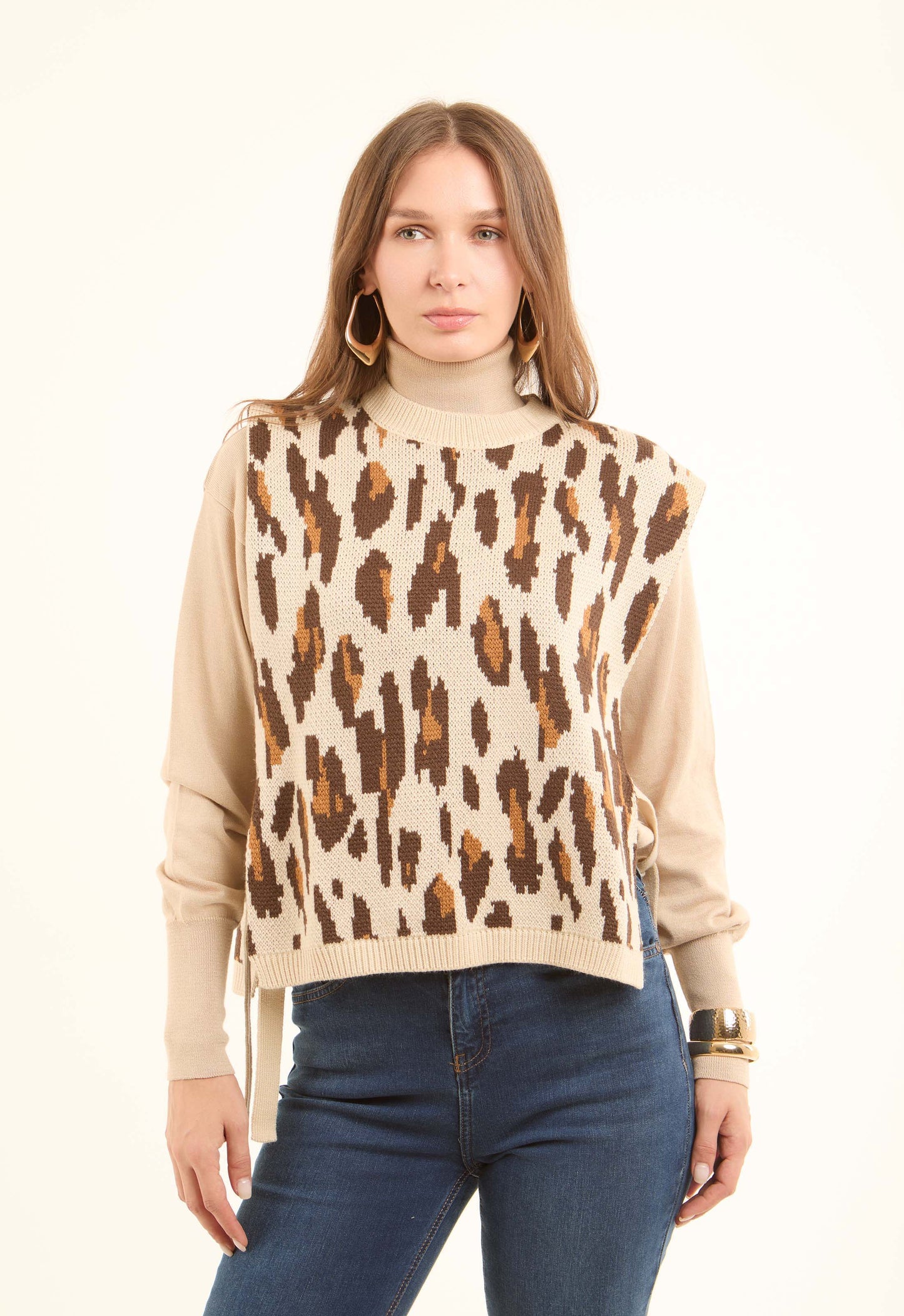 Crew Neck Leopard Soft Vest