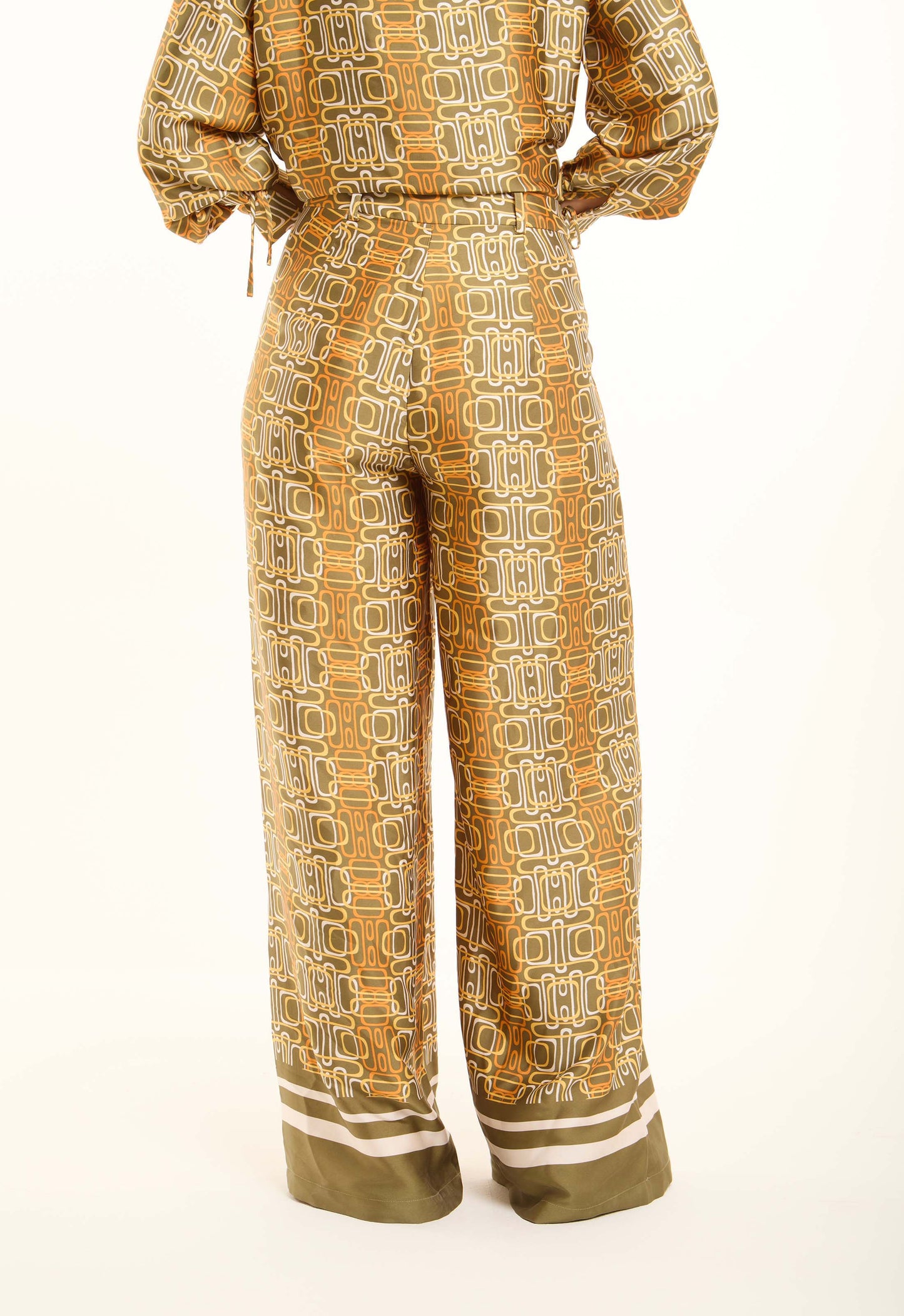 Printed Wide-Leg Pants with Flowing Silhouette