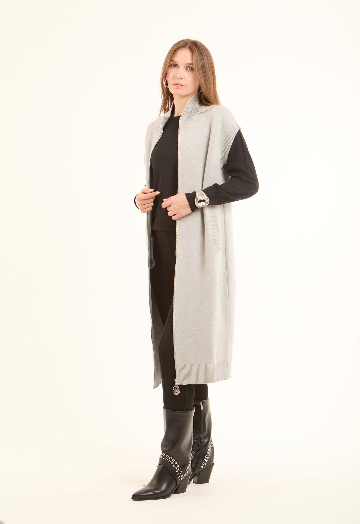 كاردجان طويل أنيق بسوستة وجيوب جانبية