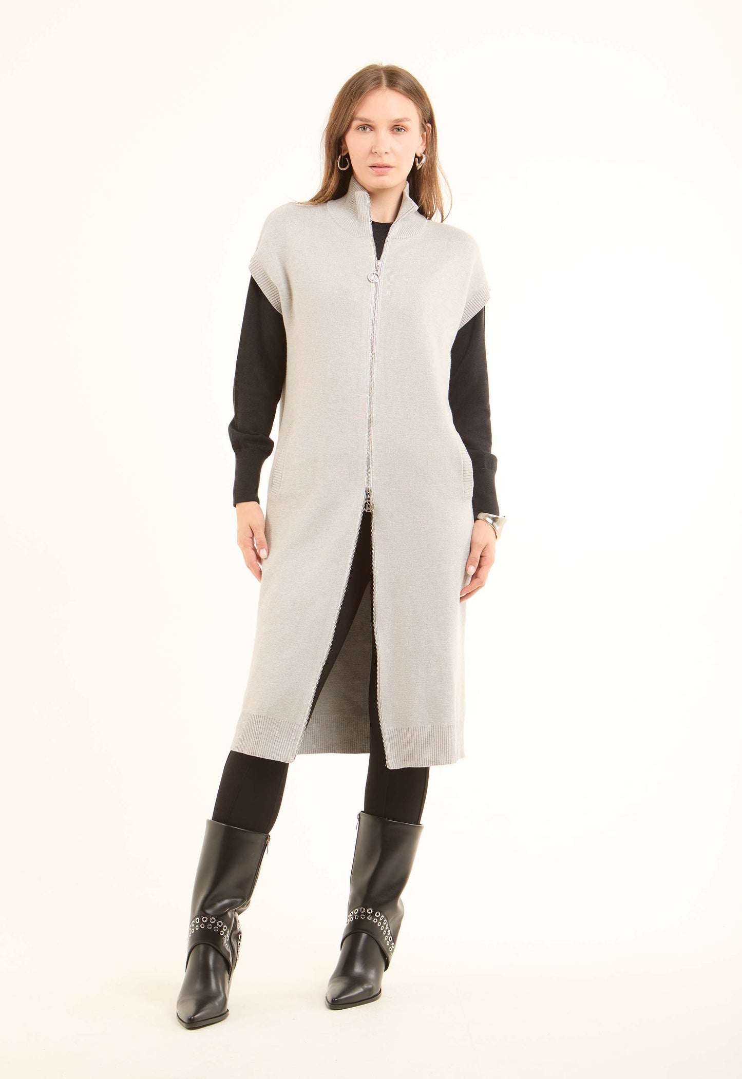 كاردجان طويل أنيق بسوستة وجيوب جانبية