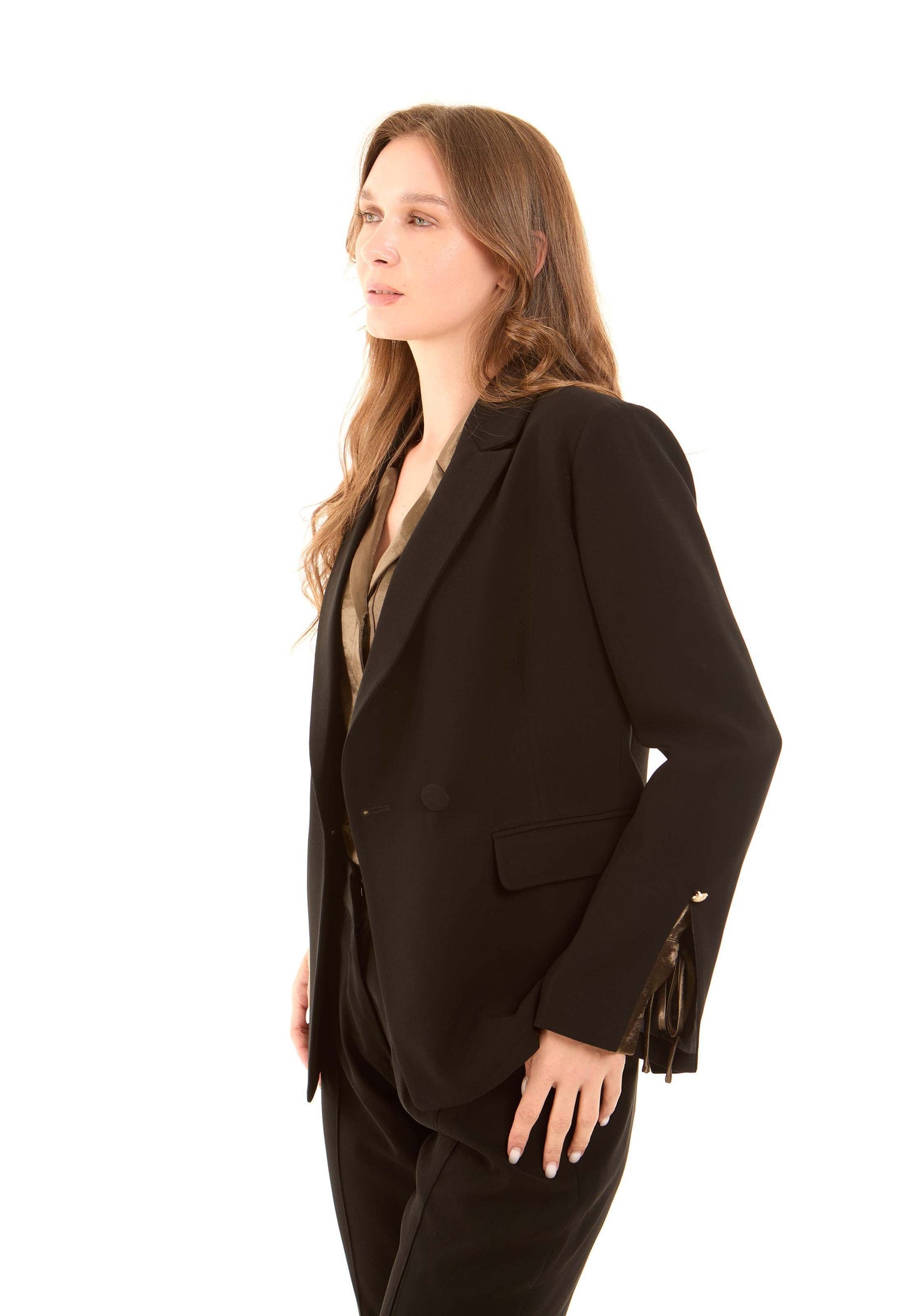 بليزر بوليستر مفصل برباط على الأكمام