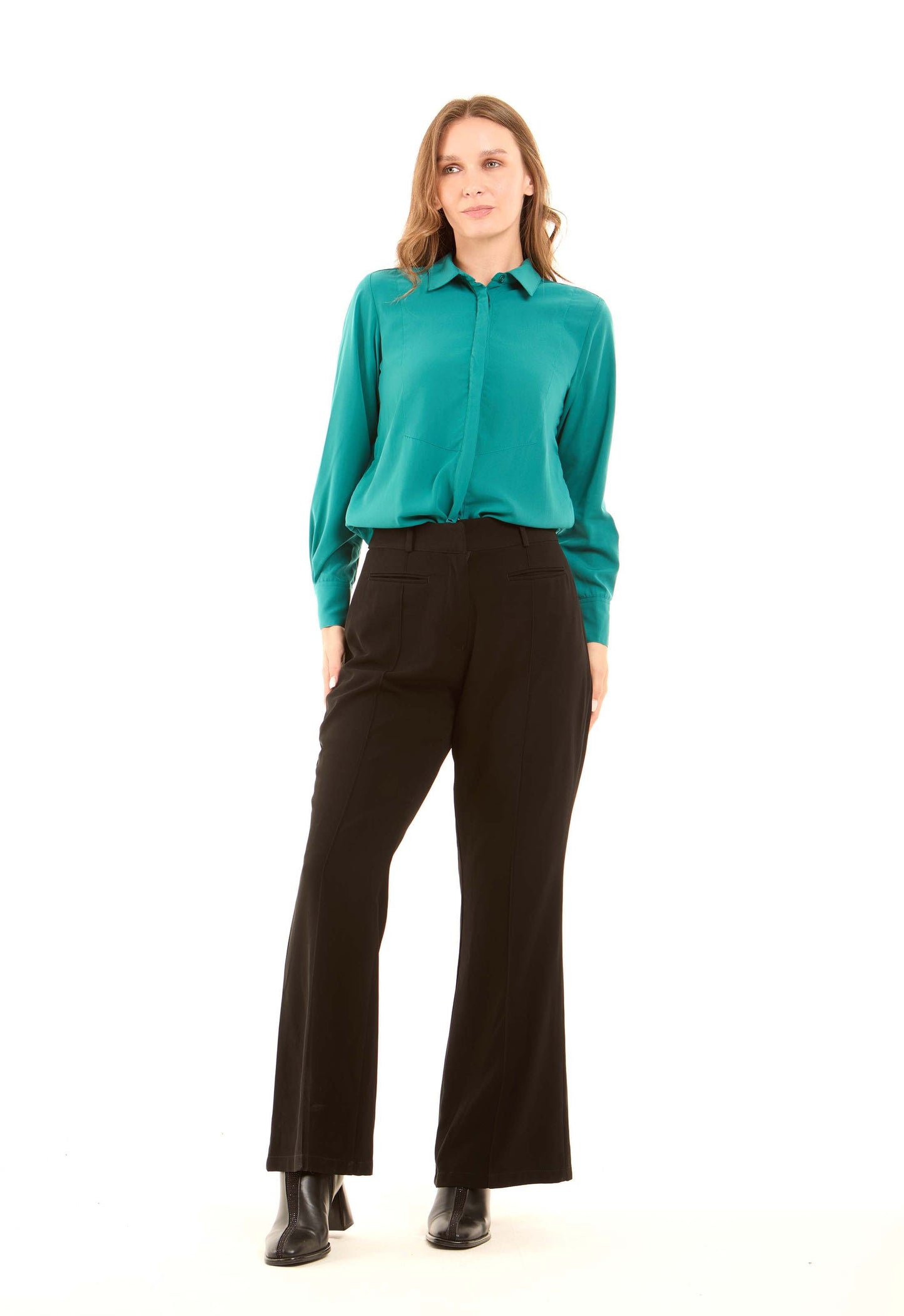 Sleek Flared Pants with Clean Tailored Look