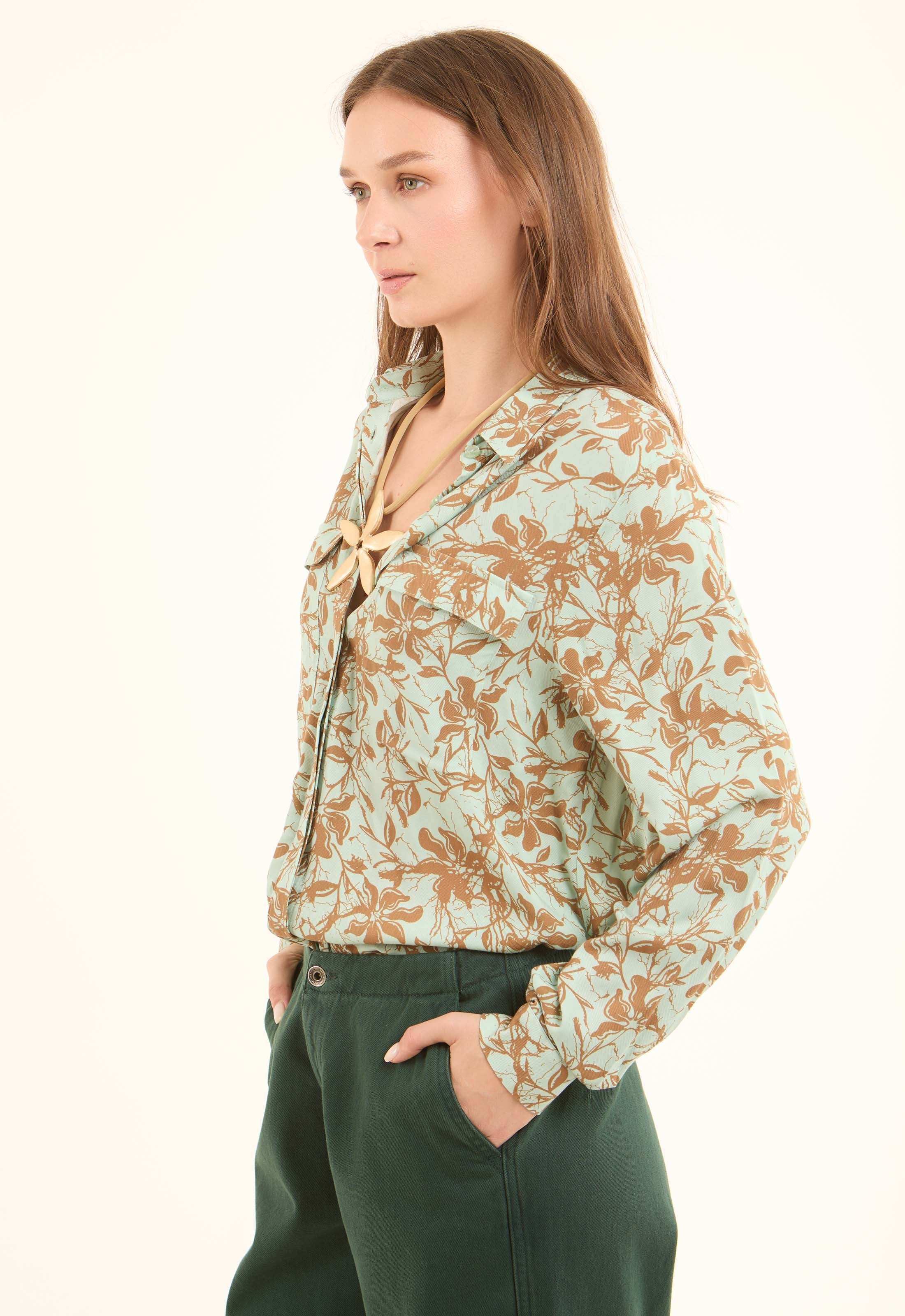 قميص فيسكوز مطبوع بالزهور