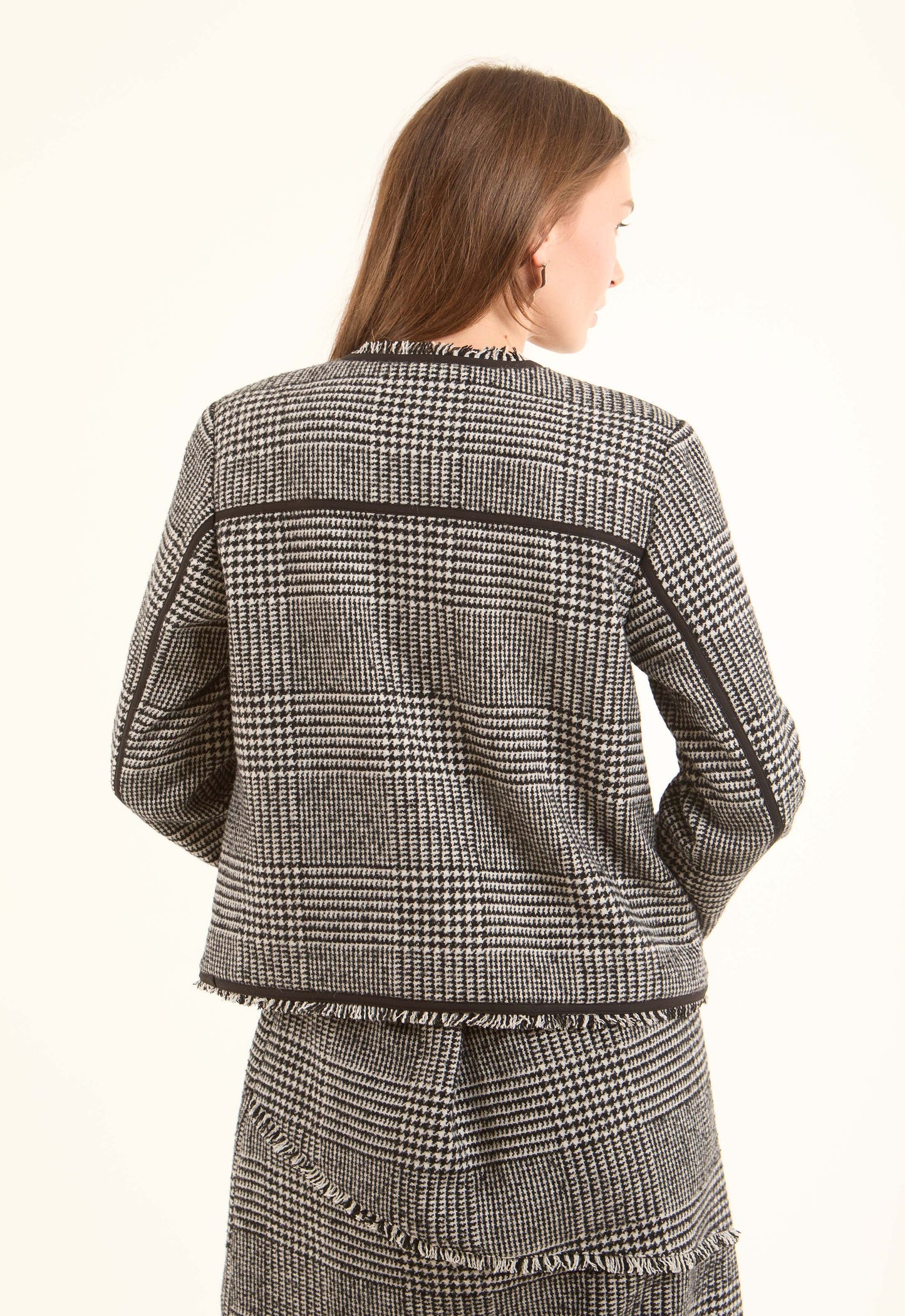 جاكيت صوف بنقشة مربعات