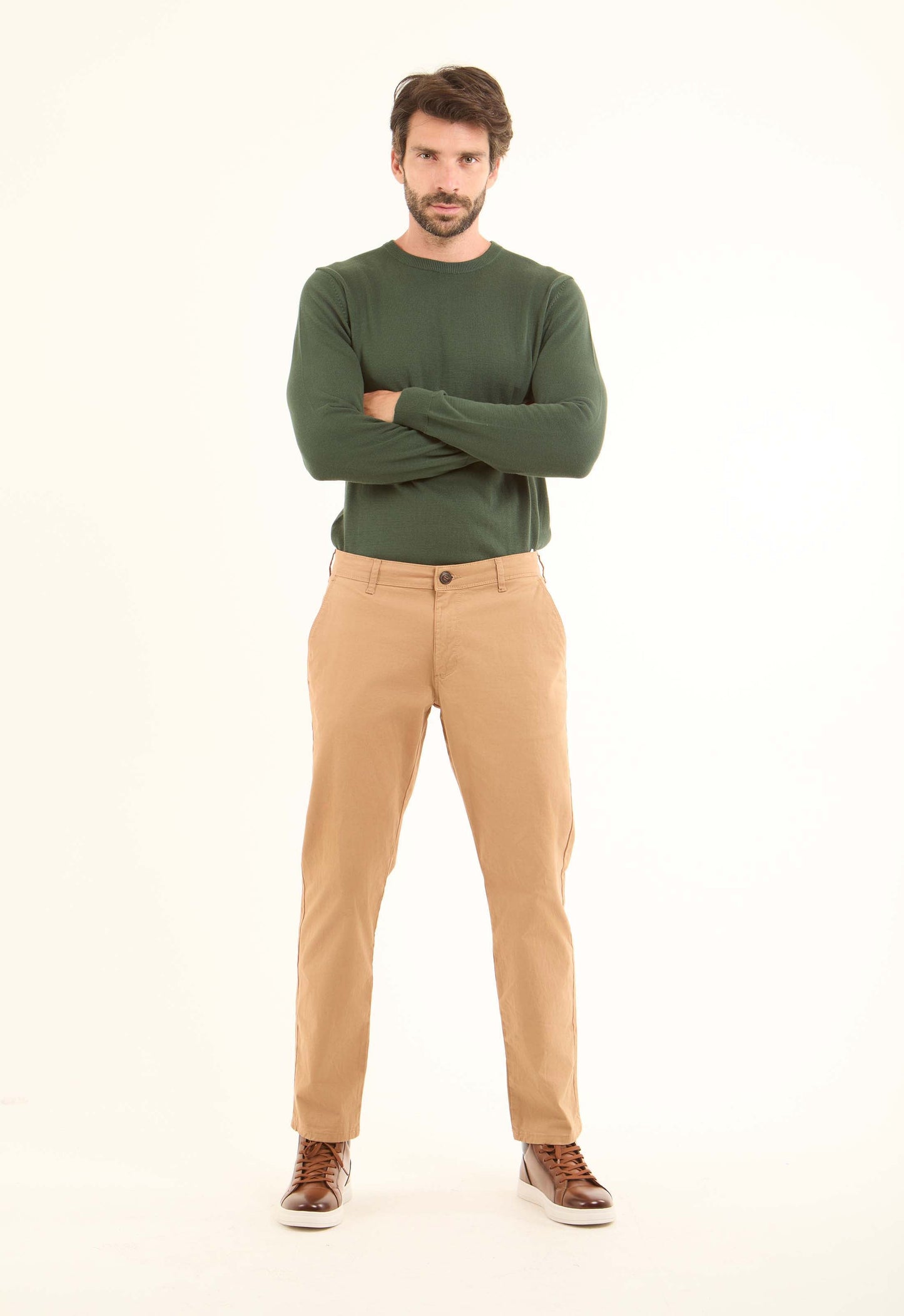 بلوفر أساسي سادة بأكمام طويلة