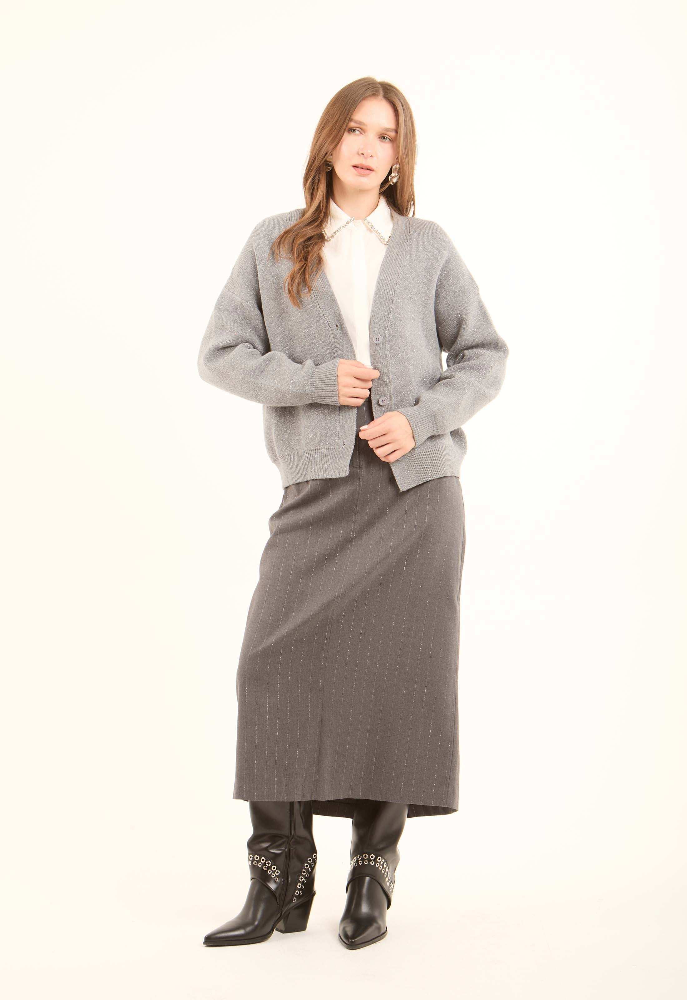 Solid Buttoned Basic Short Cardigan