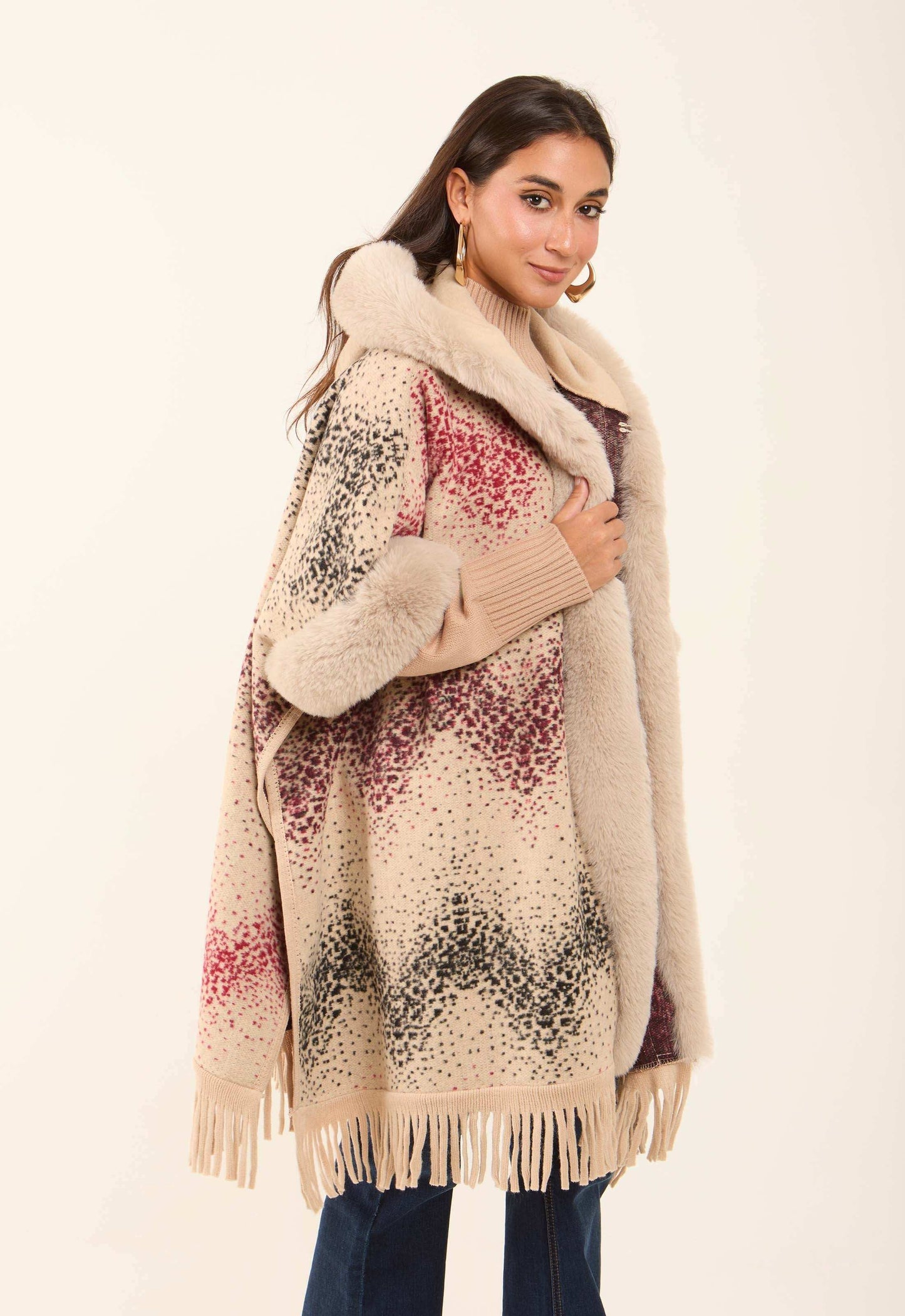 Fur Open Neckline Knitted Poncho with Fringes