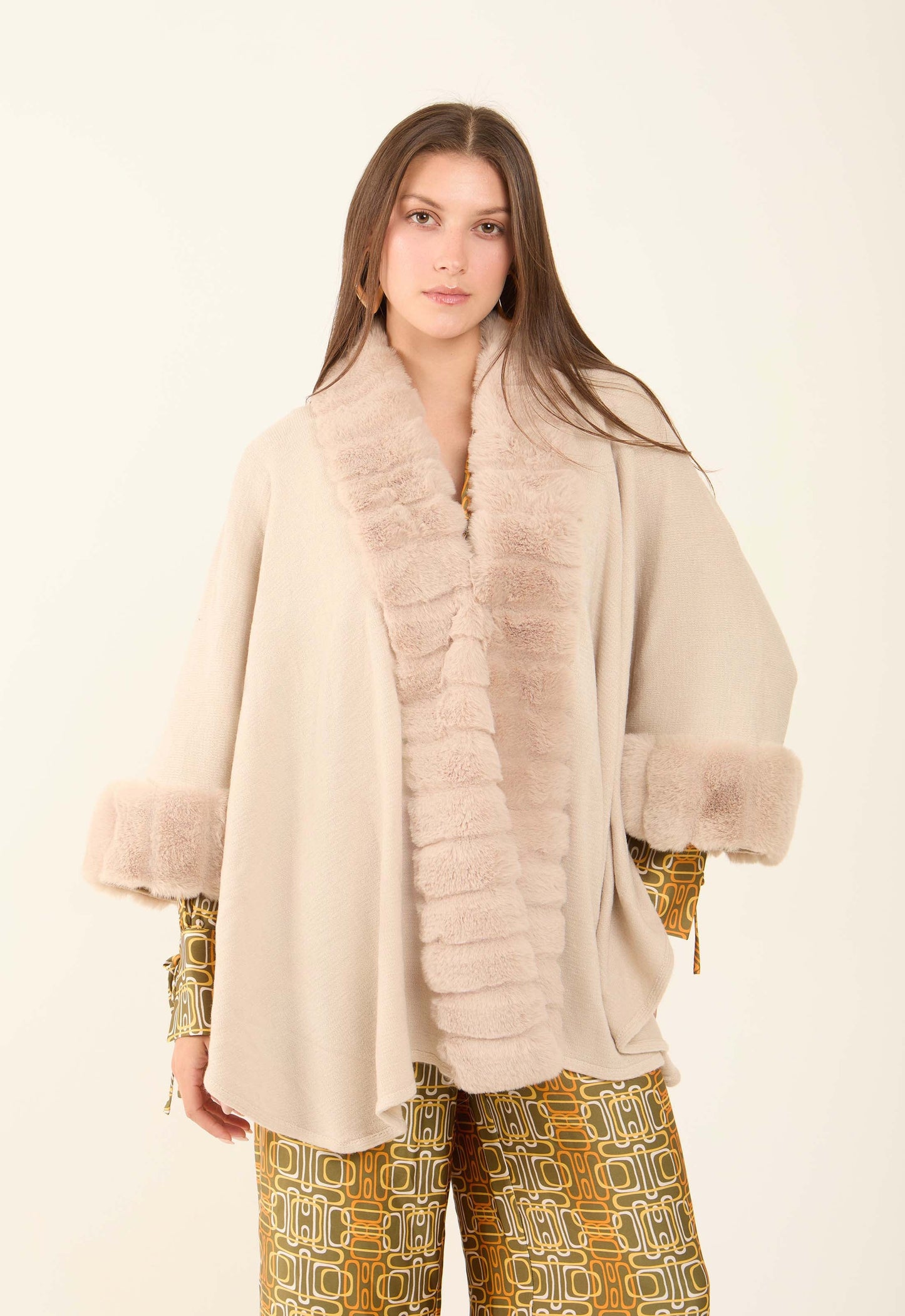 بونشو سادة أنيق واسع ومريح